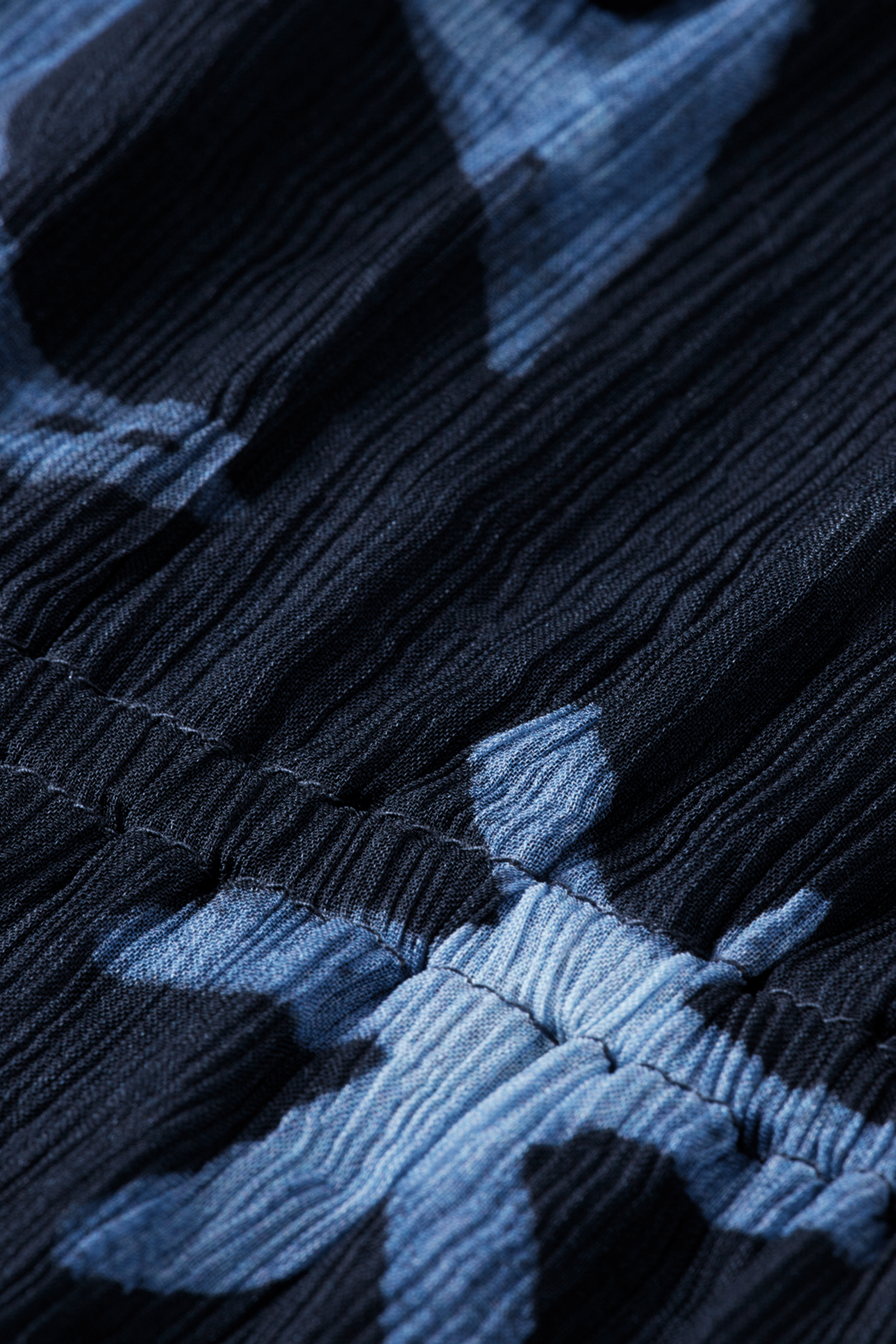 PRINTED TIED FRONT WOVEN TOP COSMIC SKY SPACED CARBON 7