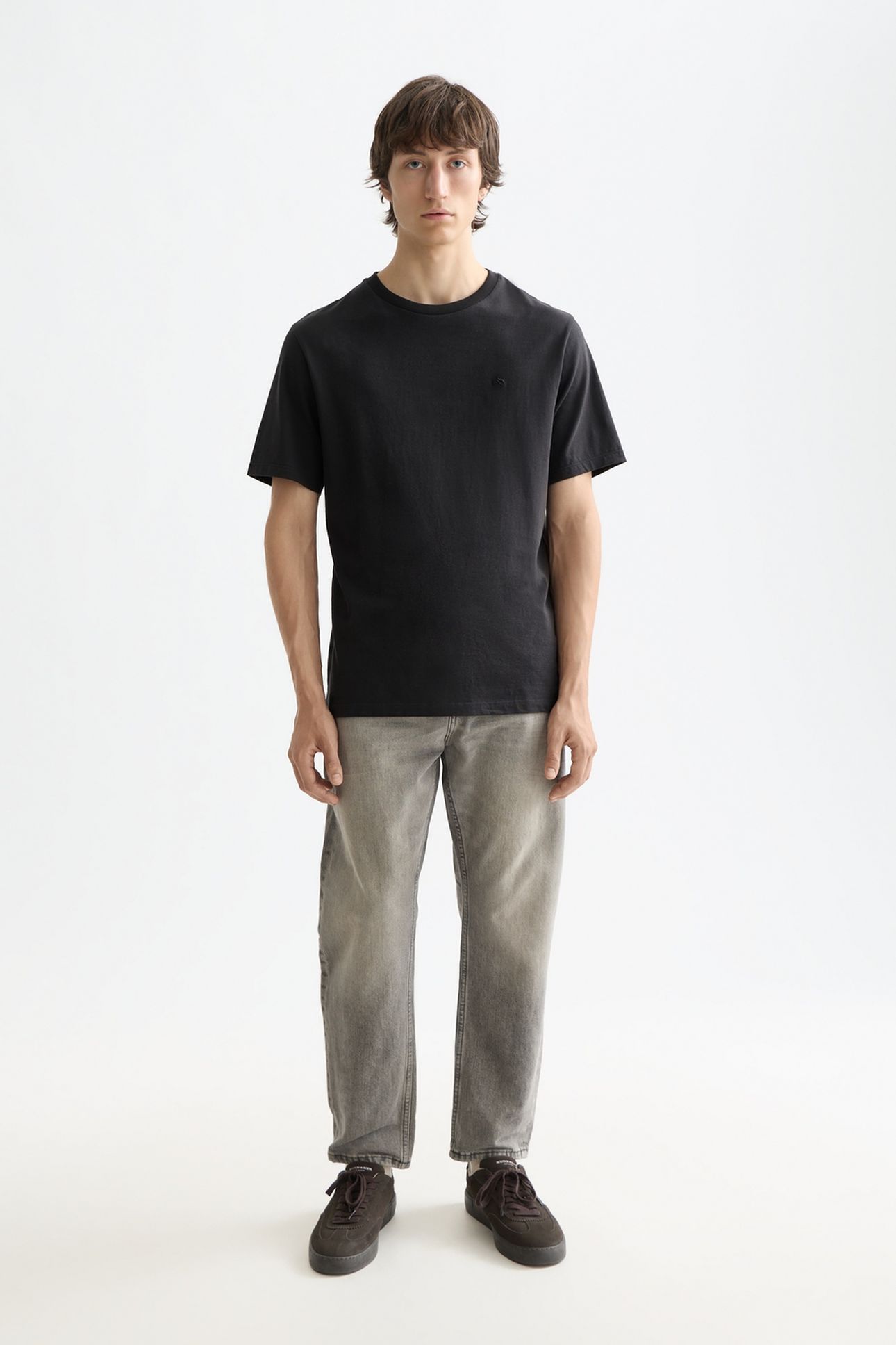 CHEST LOGO REGULAR-FIT T-SHIRT BLACK 3