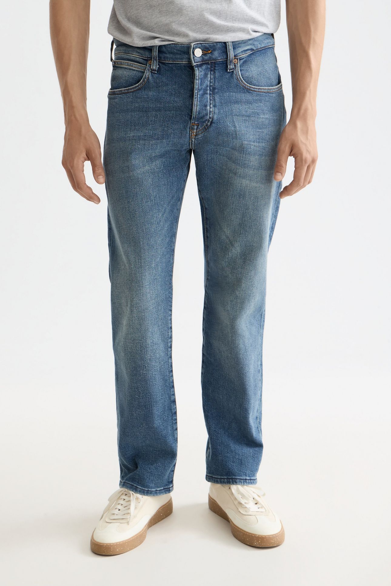 THE ZEE STRAIGHT-FIT JEANS NAVY 1