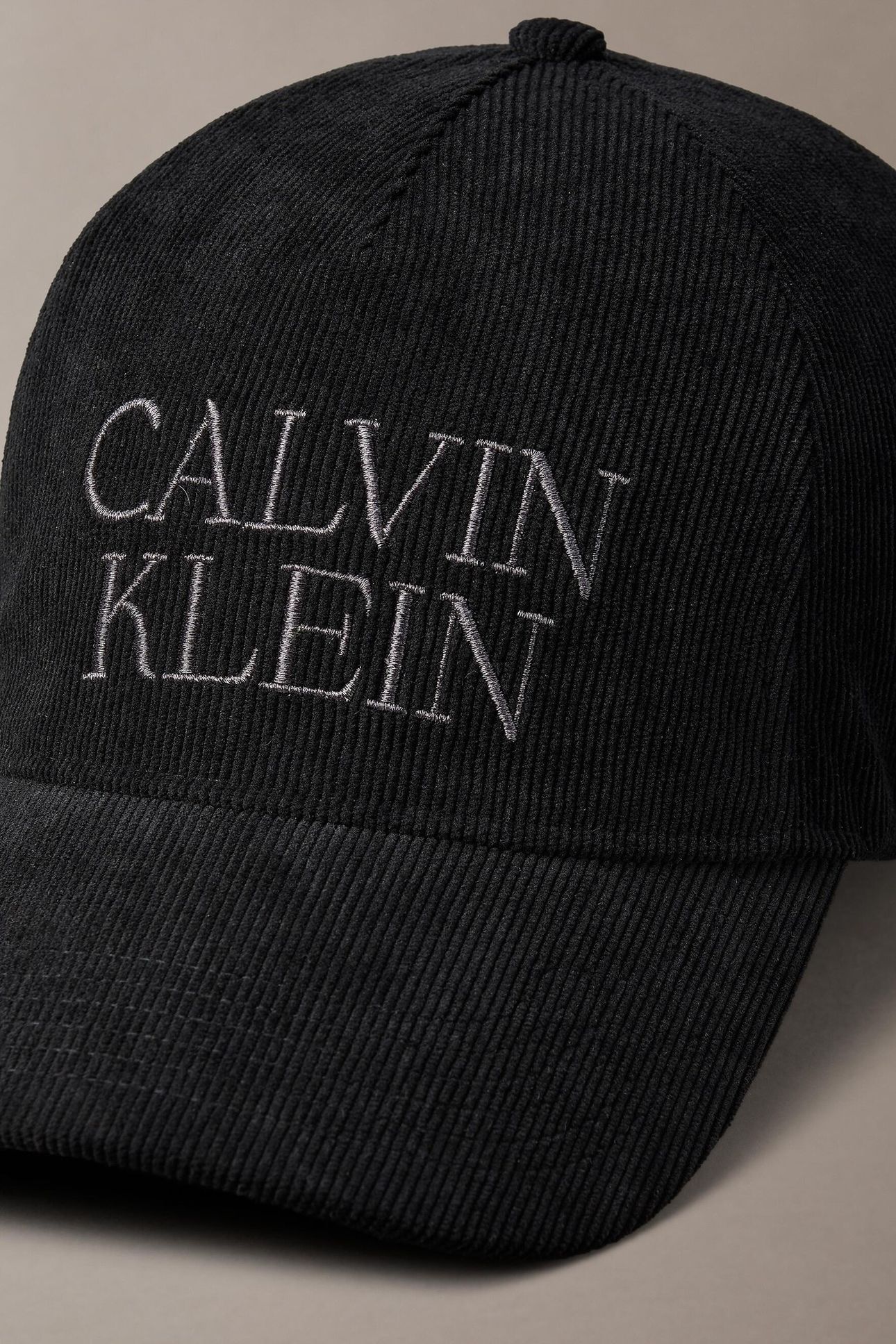 CORDUROY GRAPHIC 5 PANEL BLACK 3