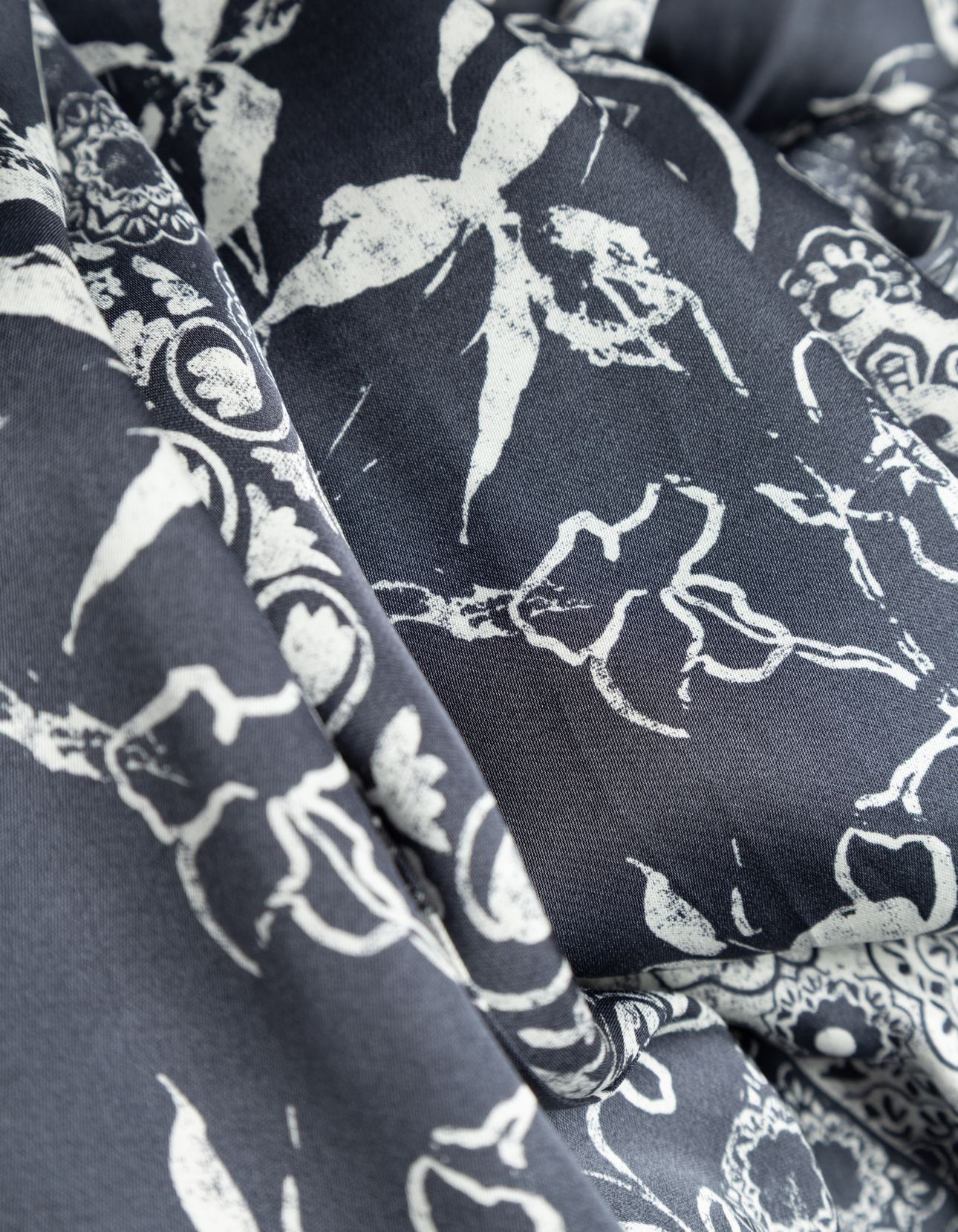 GREY BLUE SATIN LONG DRESS WITH SCARF PRINT 6