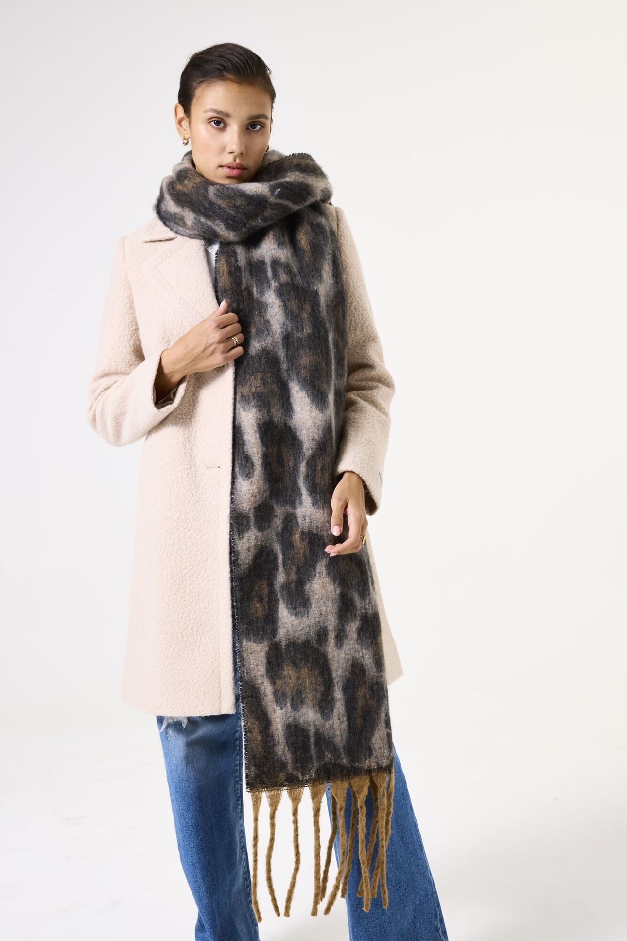 LADIES SCARF ALMOND 1