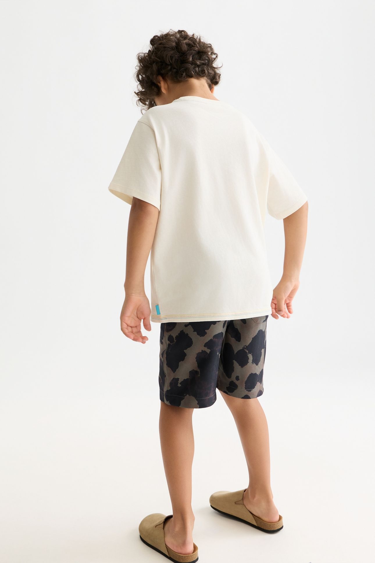 BOYS FRONT ARTWORK RELAXEDFIT TSHIRT LIGHT BEIGE 2
