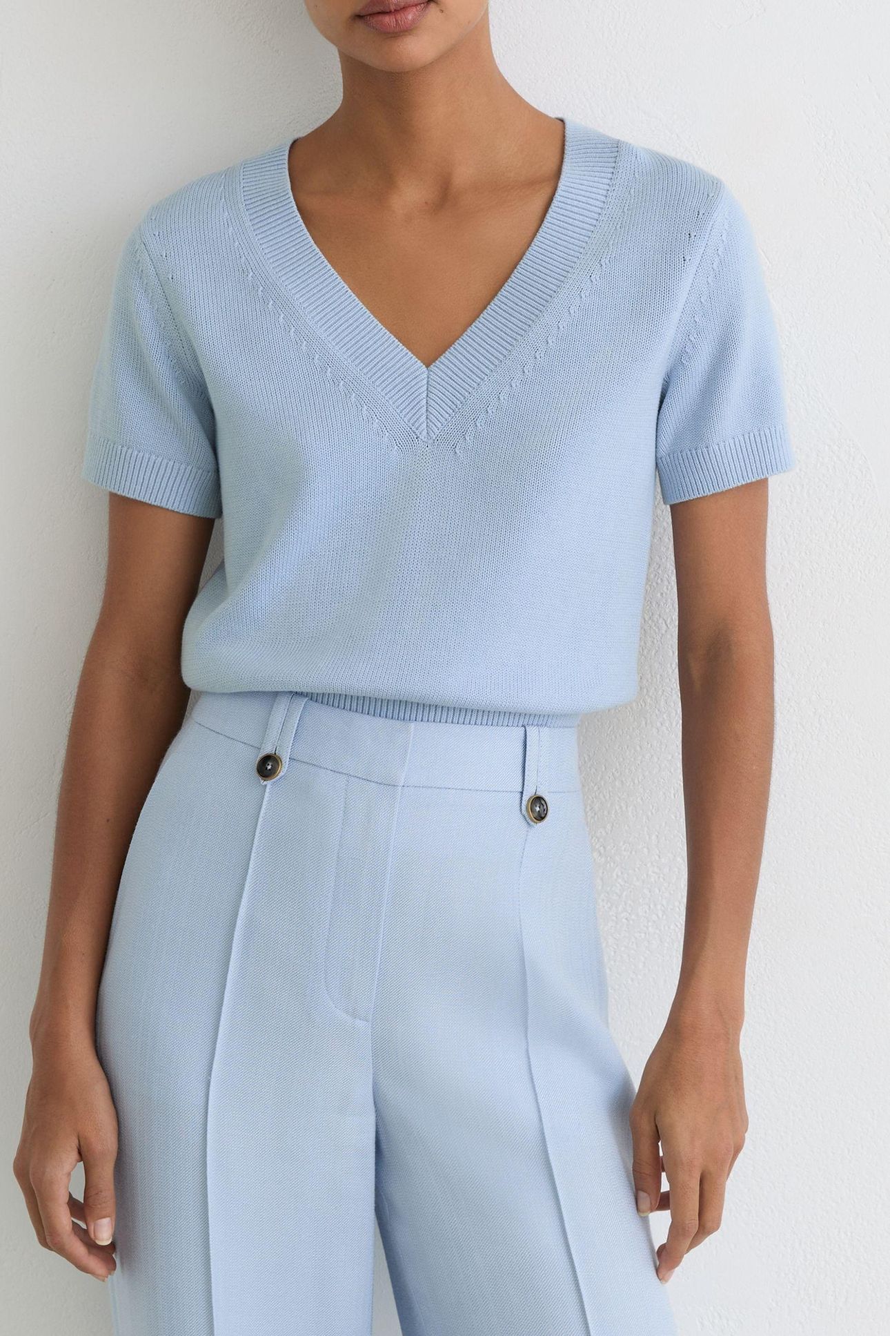 KNIT V NECK TOP SOFT BLUE 1