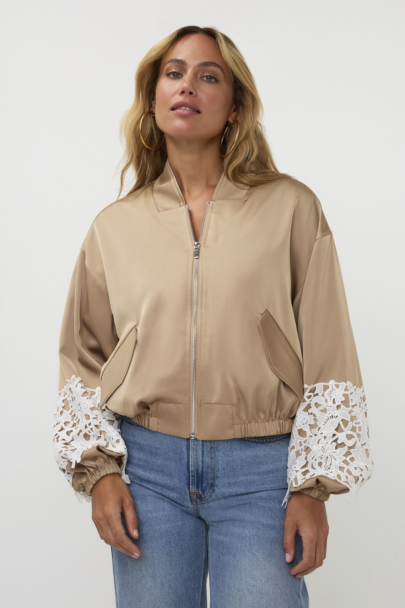 FAITH BOMBER BEIGE 1