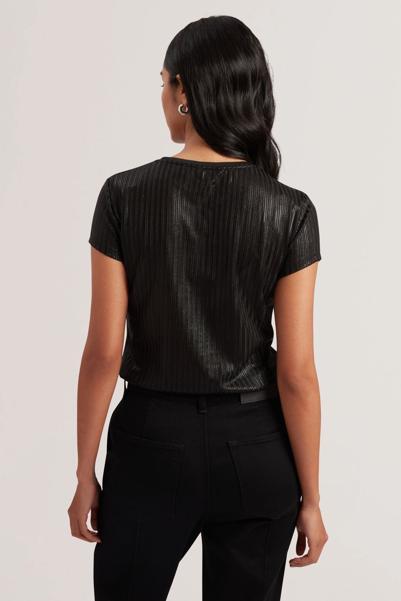 METALLIC SHORT SLEEVE CREW NECK TEE BLACK 2
