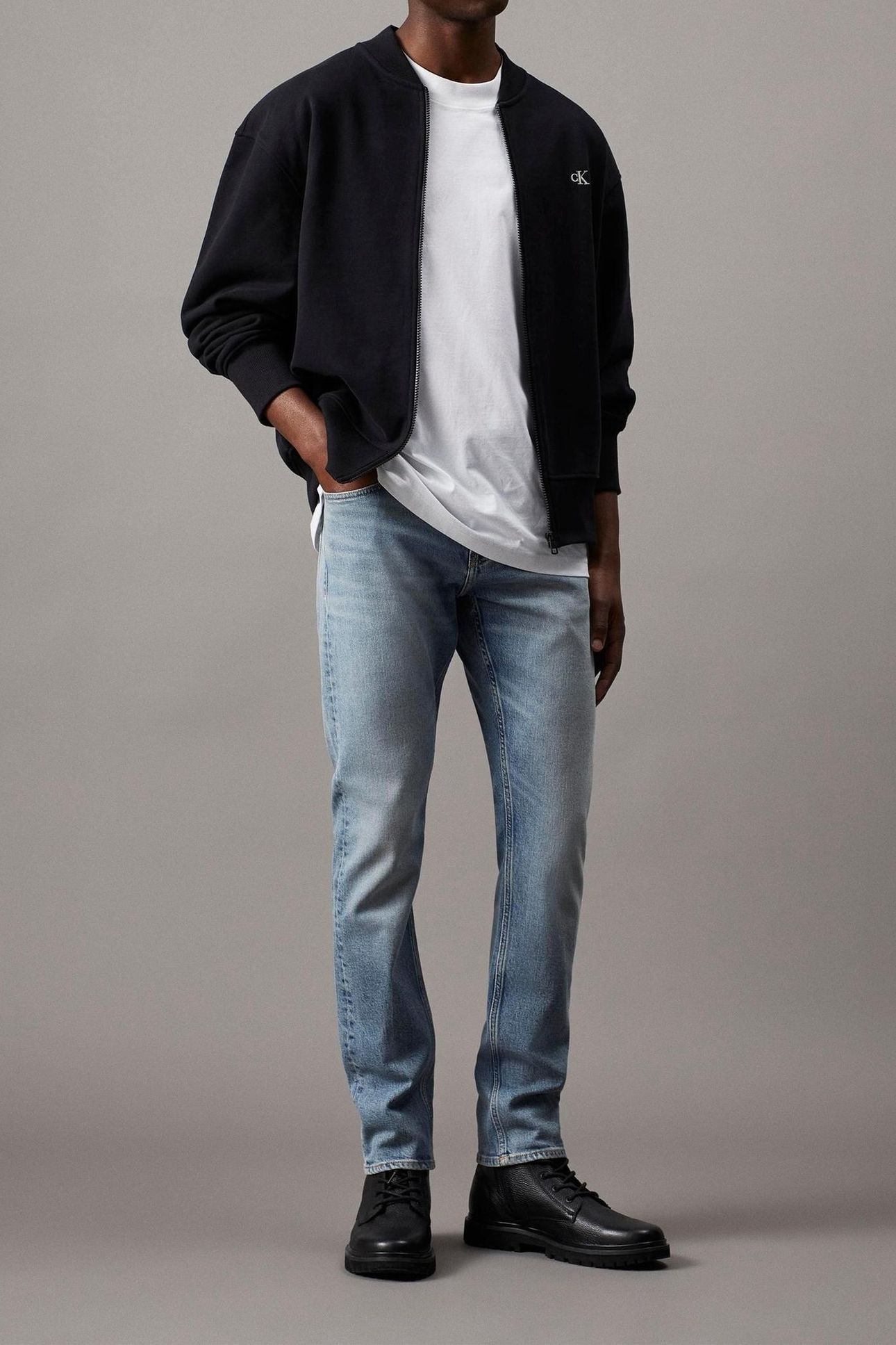 HEAVYWEIGHT EMBROIDERED BLACK 1