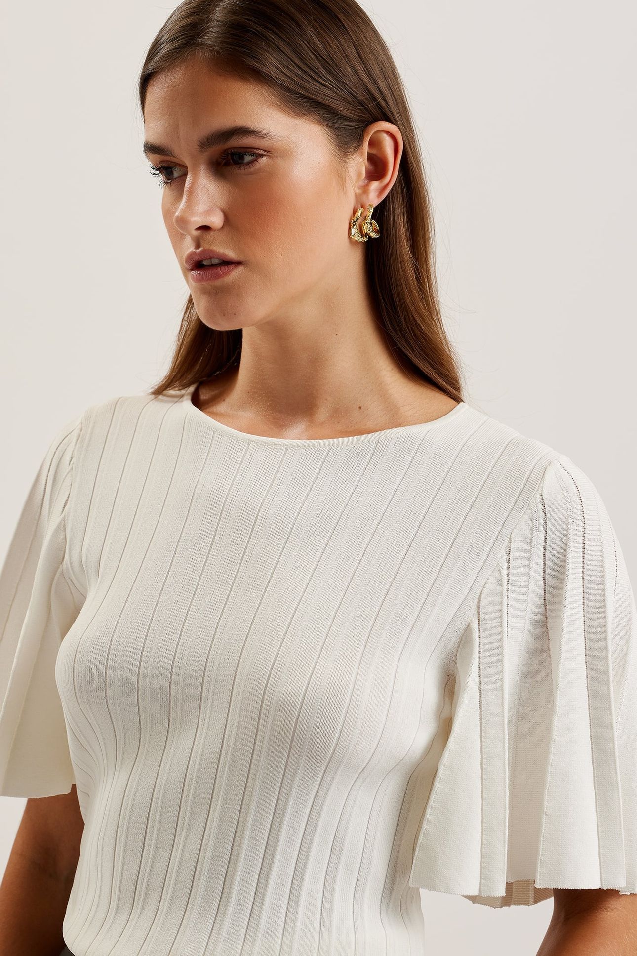 IIVANNA CREW NECK FLUTED SLEEVE KNIT IVORY 4
