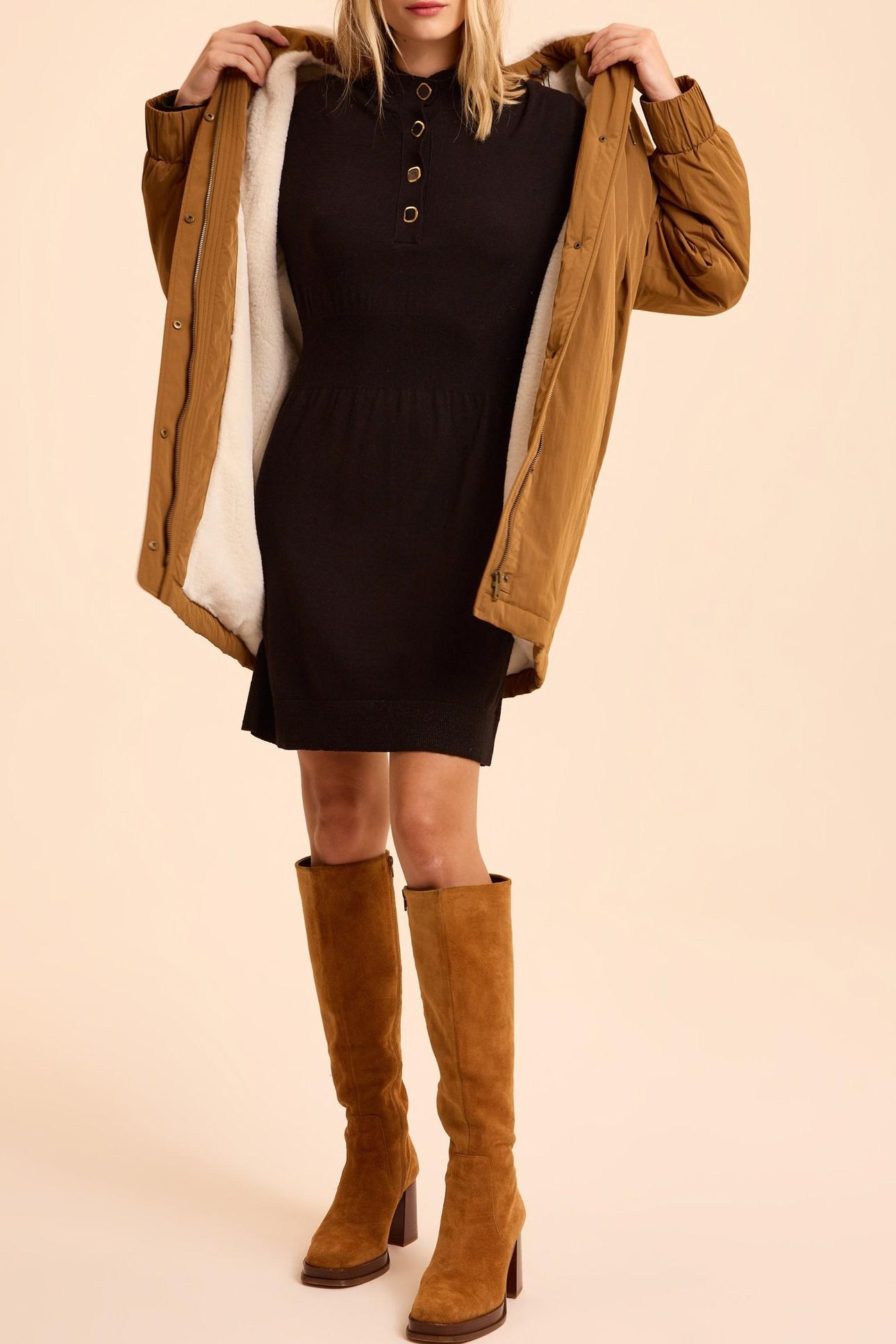 BLACK KNIT LONG-SLEEVED DRESS WITH LUREX DETAILS 5