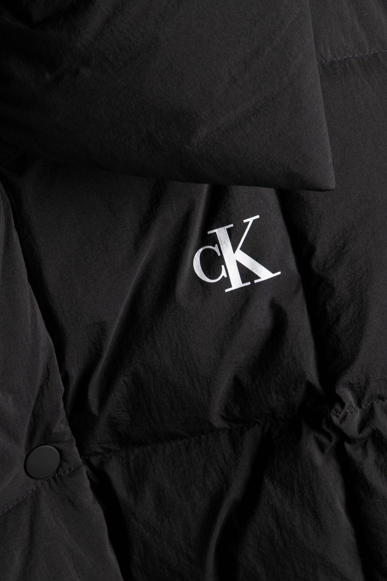 SHORT DOWN PUFFER BLACK 4
