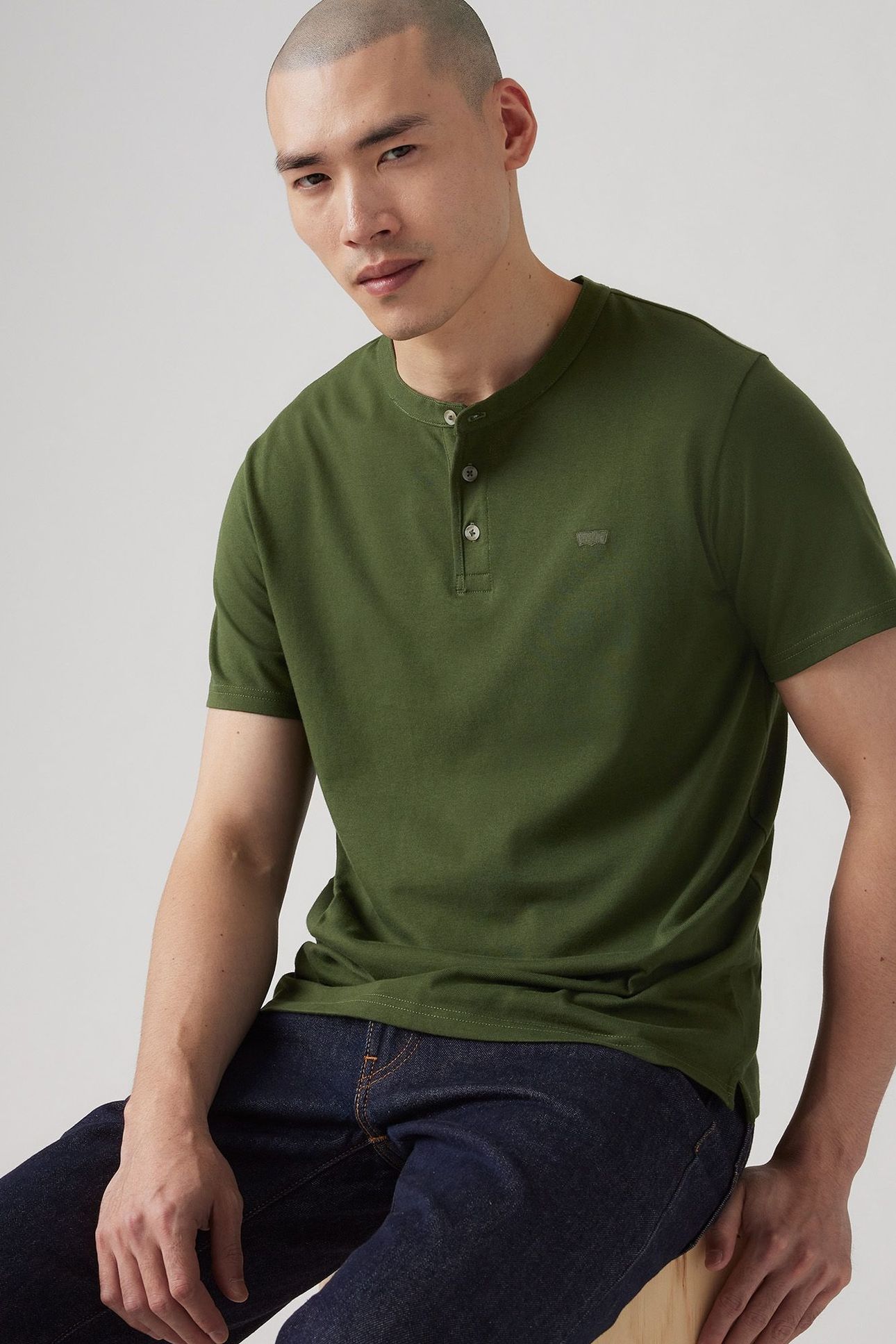 SHORT SLEEVE HOUSEMARK HENLEY 4