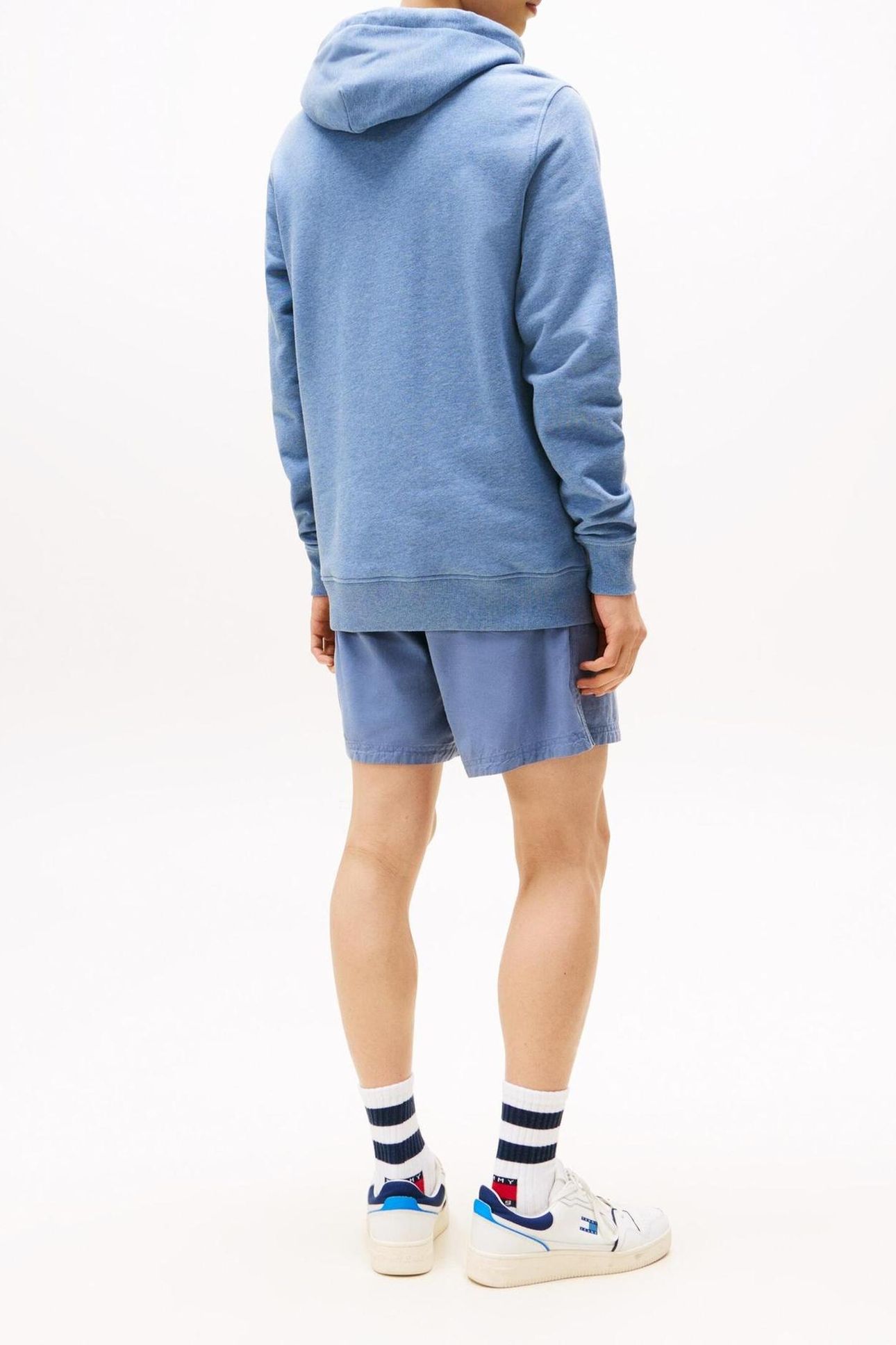 TJM REG BADGE HOODIE BLUE MOMENT HEATHER TONAL 2