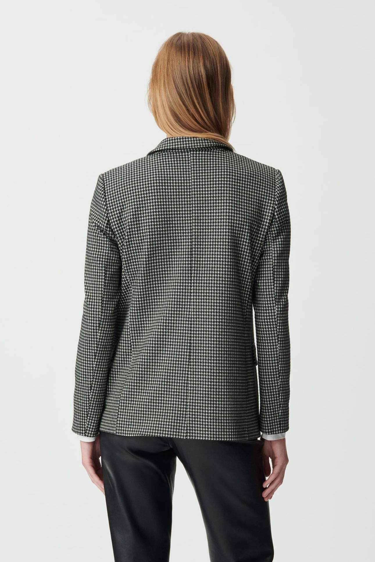 BLACK HOUNDSTOOTH SUIT JACKET 2