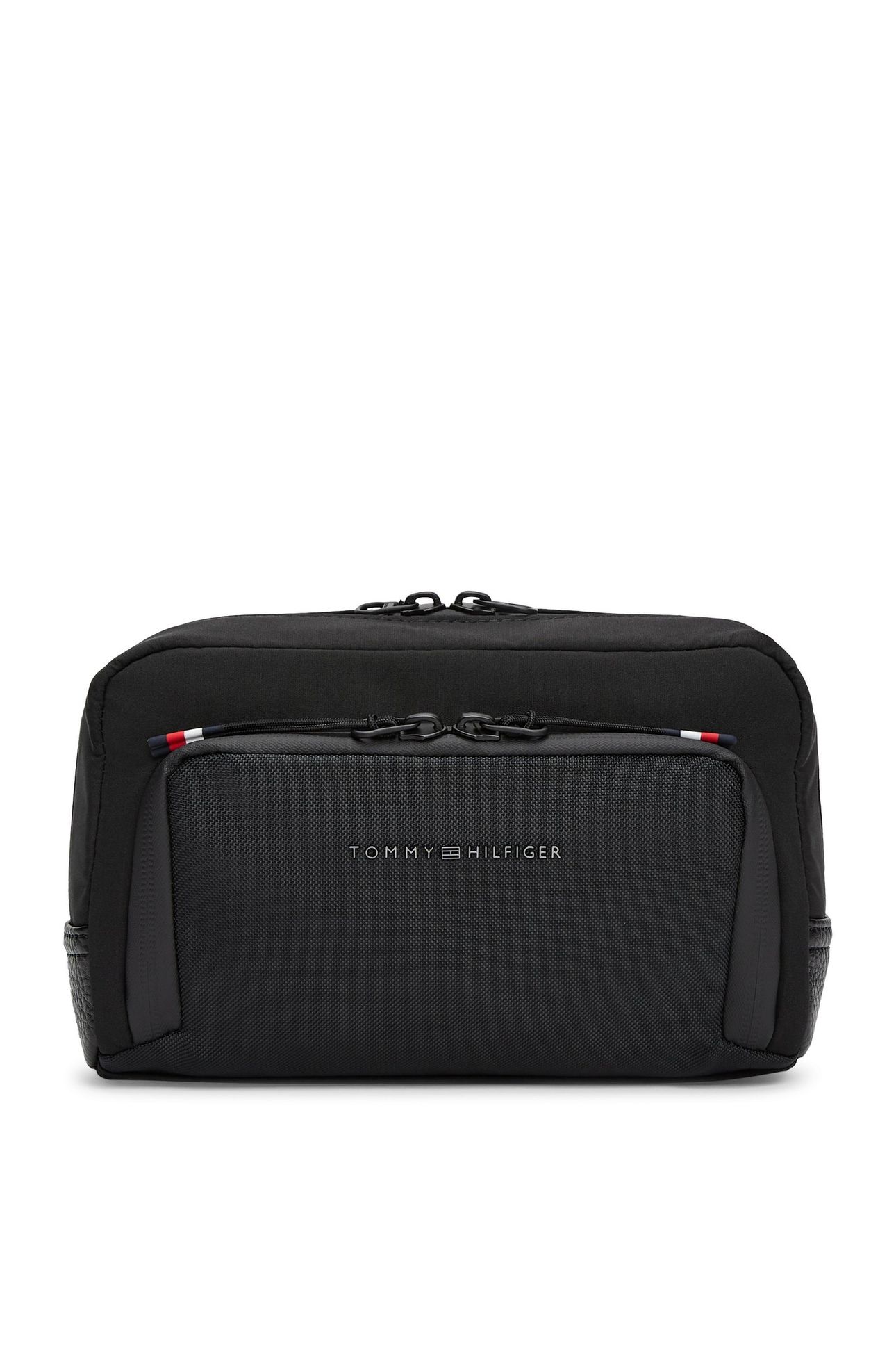TH TRAVEL WASHBAG BLACK 1