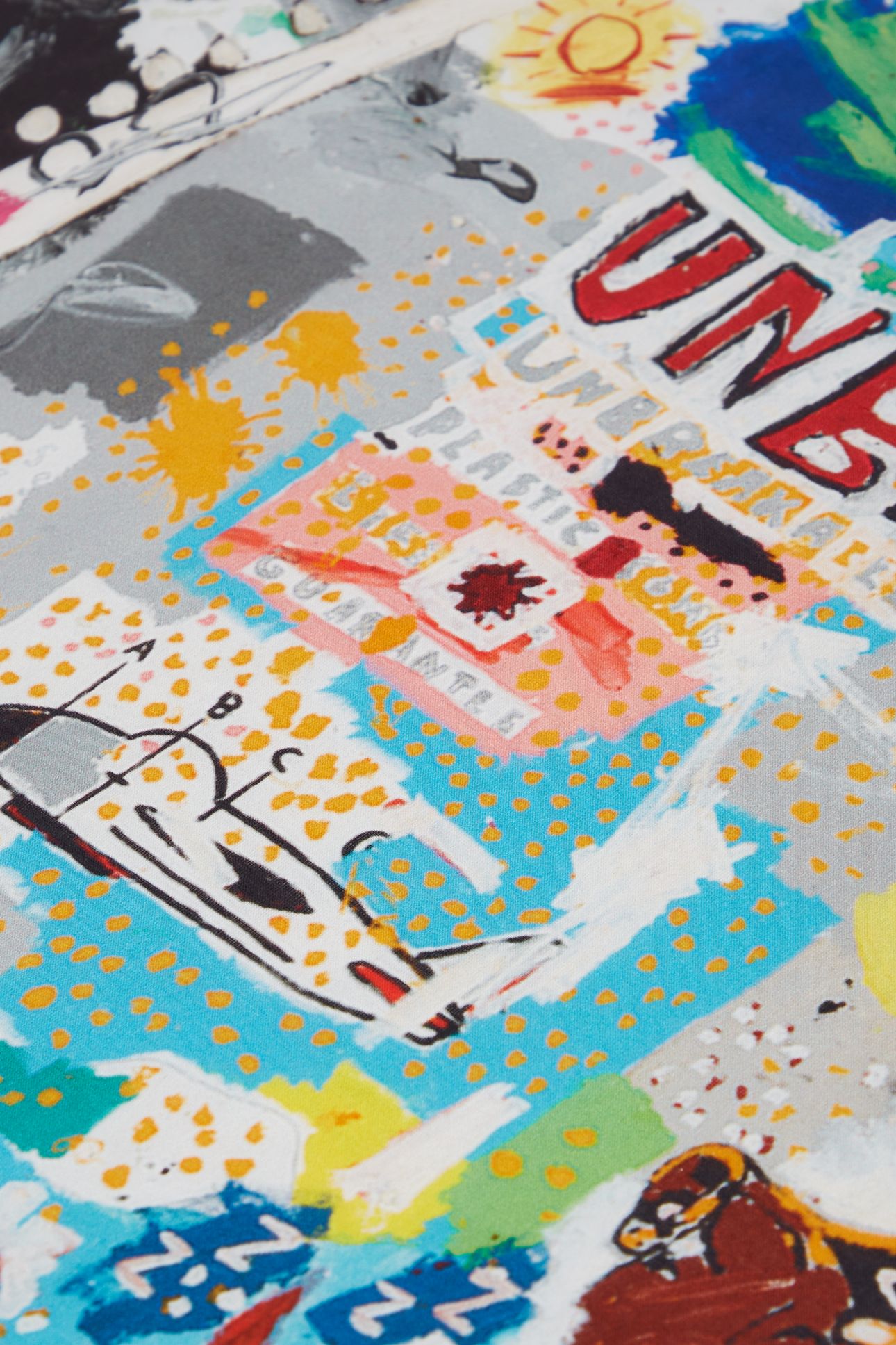 BASQUIAT PRINTED BANDANA WHITE/PASTEL 3