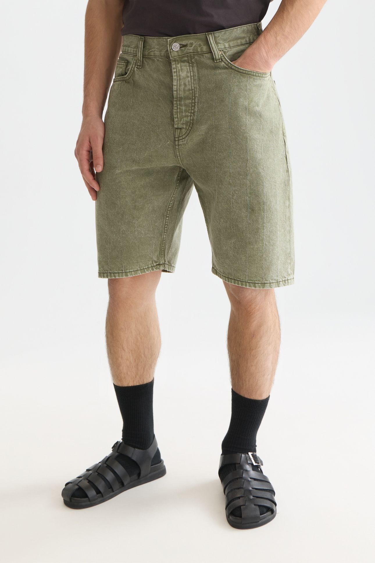 THE PITCH LOOSEFIT JEANS SHORT DARK GREEN 1