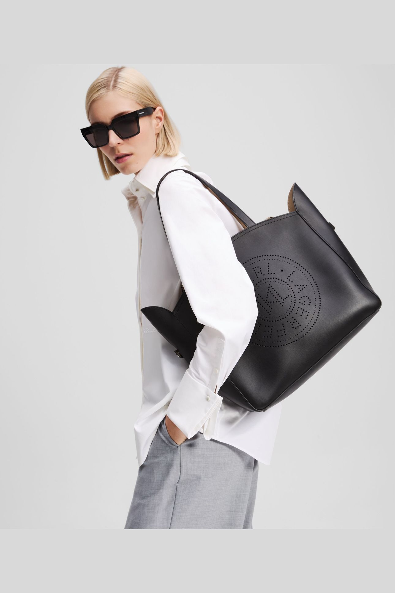 K/CIRCLE MD ZIP TOTE BLACK 5