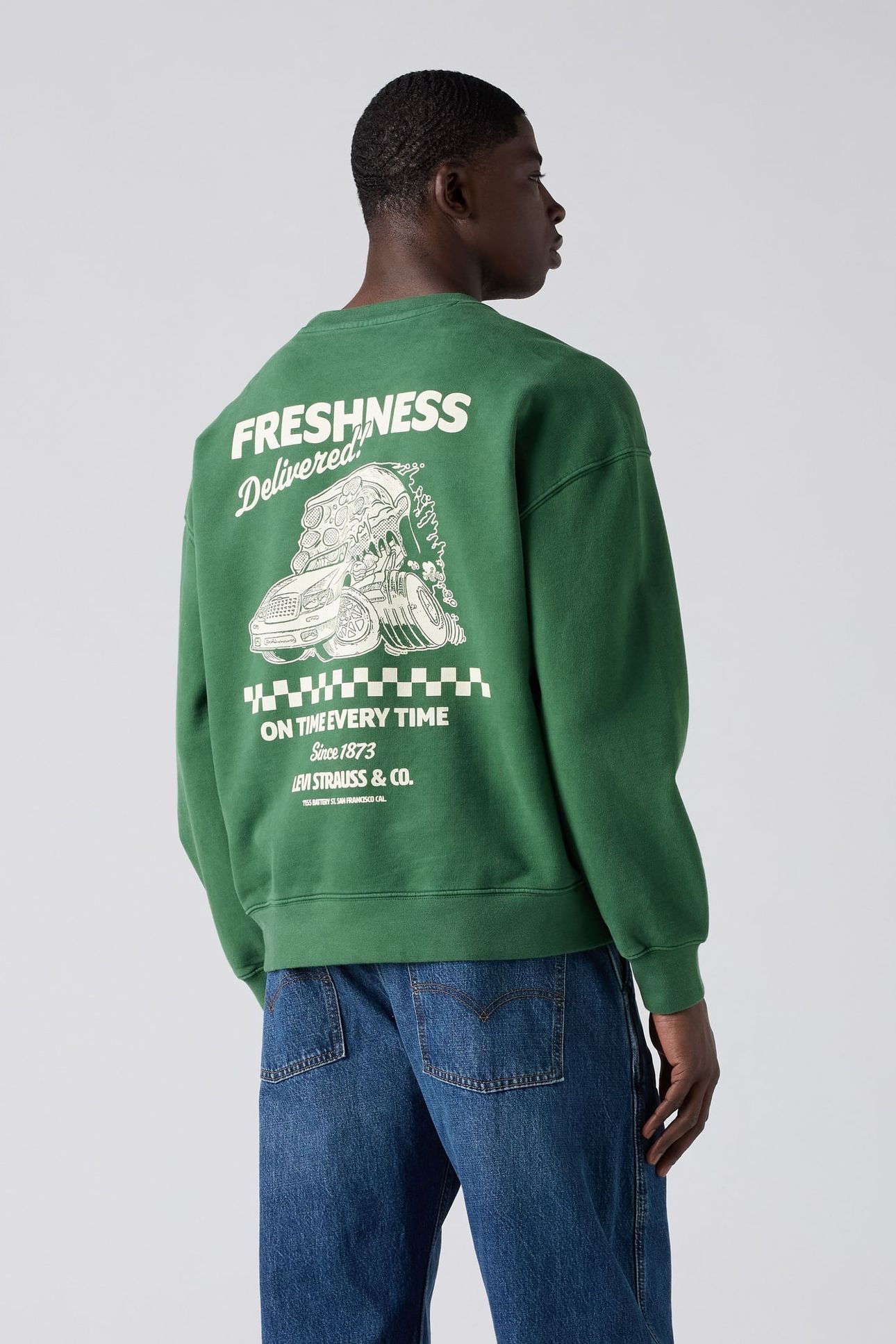 BOXY GRAPHIC CREWNECK SWEATSHIRT 6