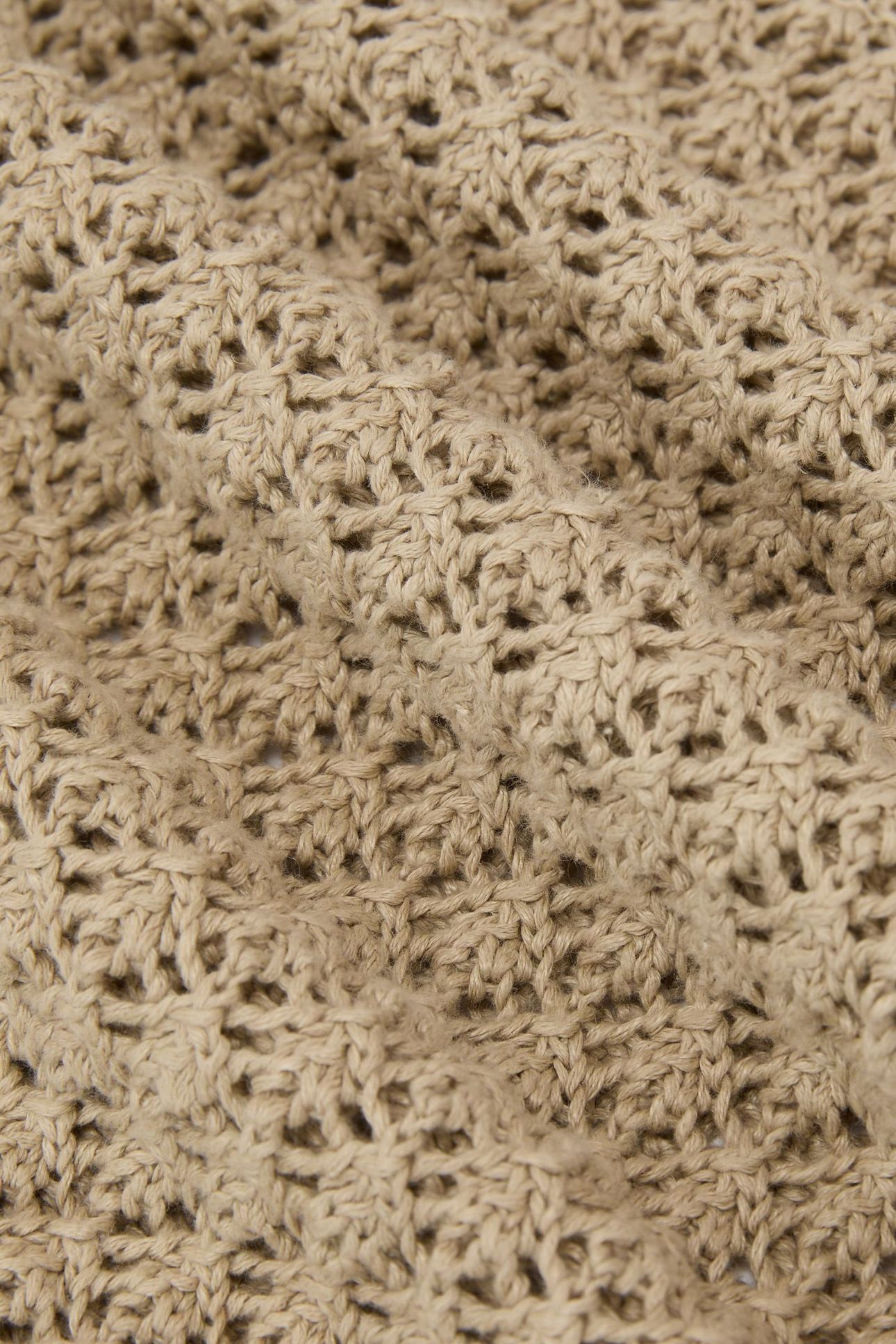 OPEN STITCH VEST NEUTRAL 7