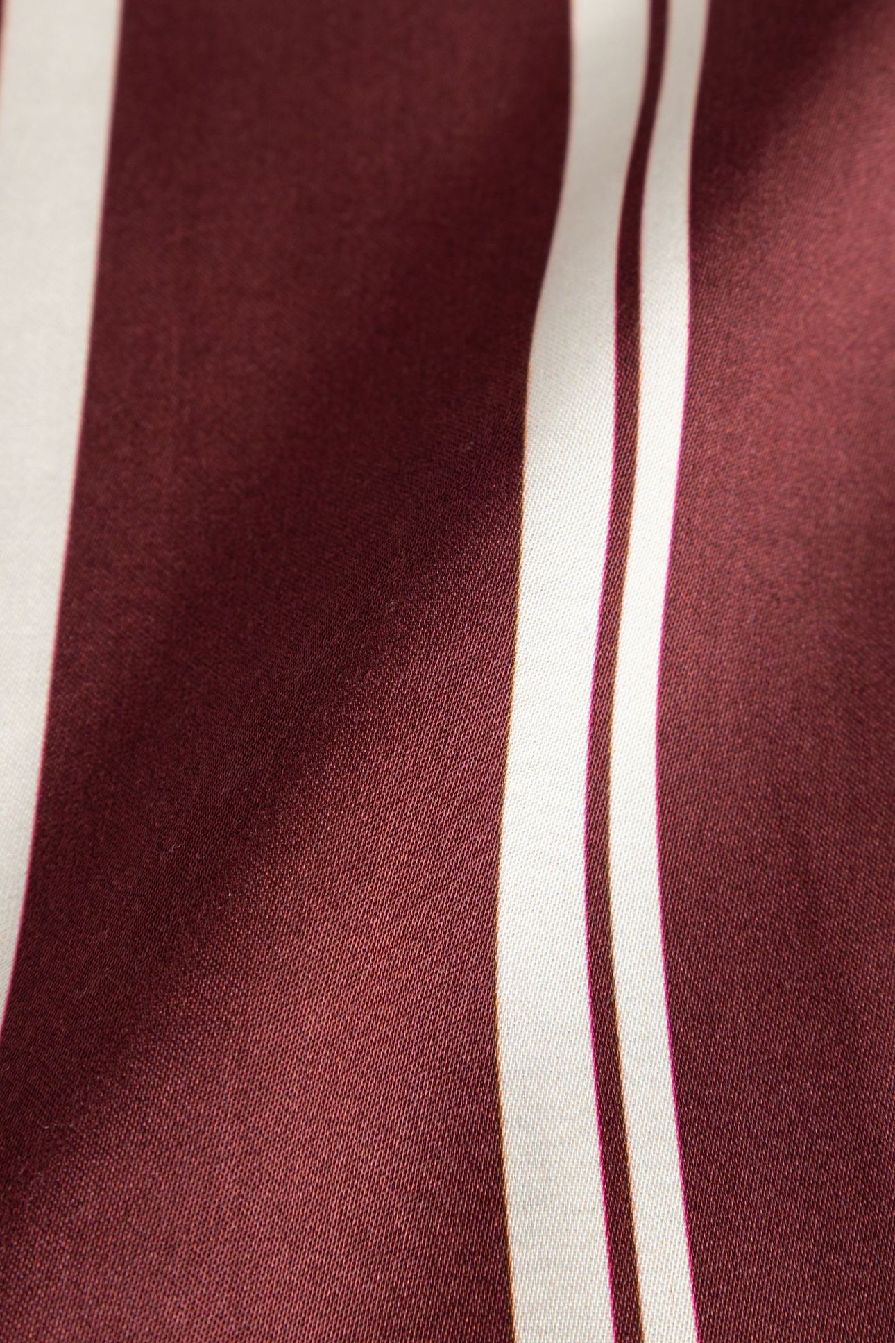 BURGUNDY STRIPED NECK TIE SHIRT 3