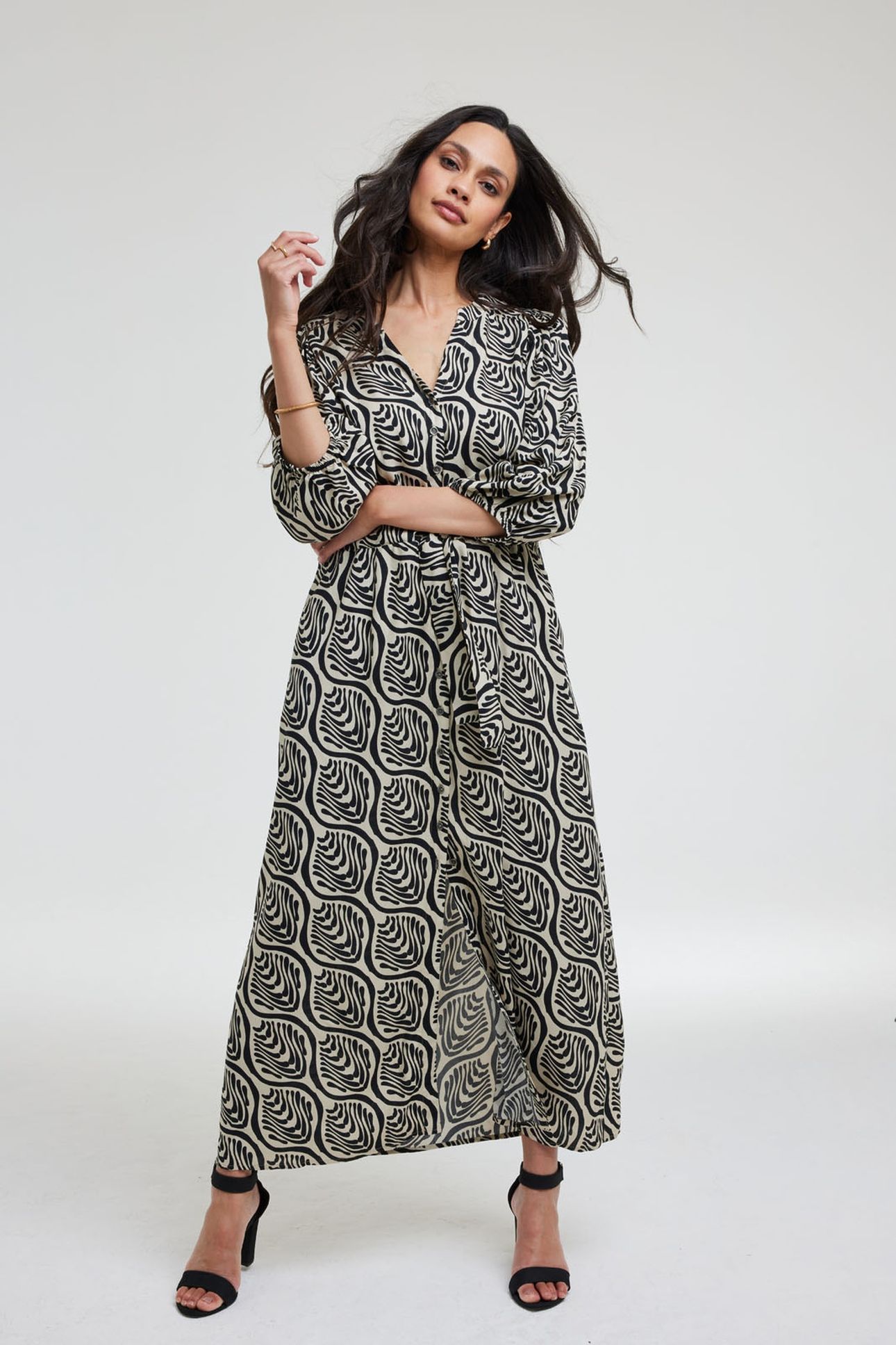 DRESS DALINA FEATHER GREY WITH PALETTE PRINT 1