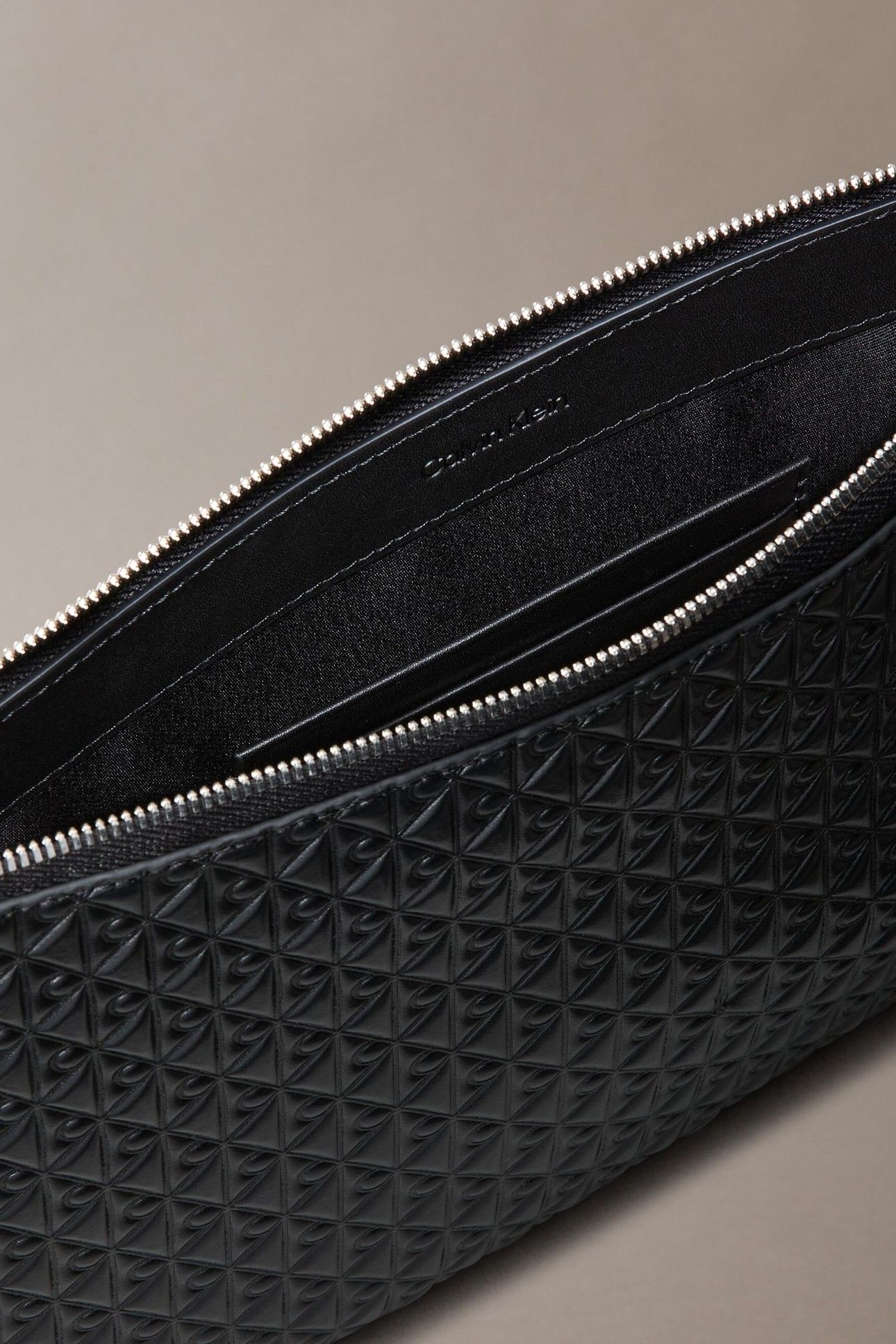 ZIP POUCH + CARDCASE BLACK 3