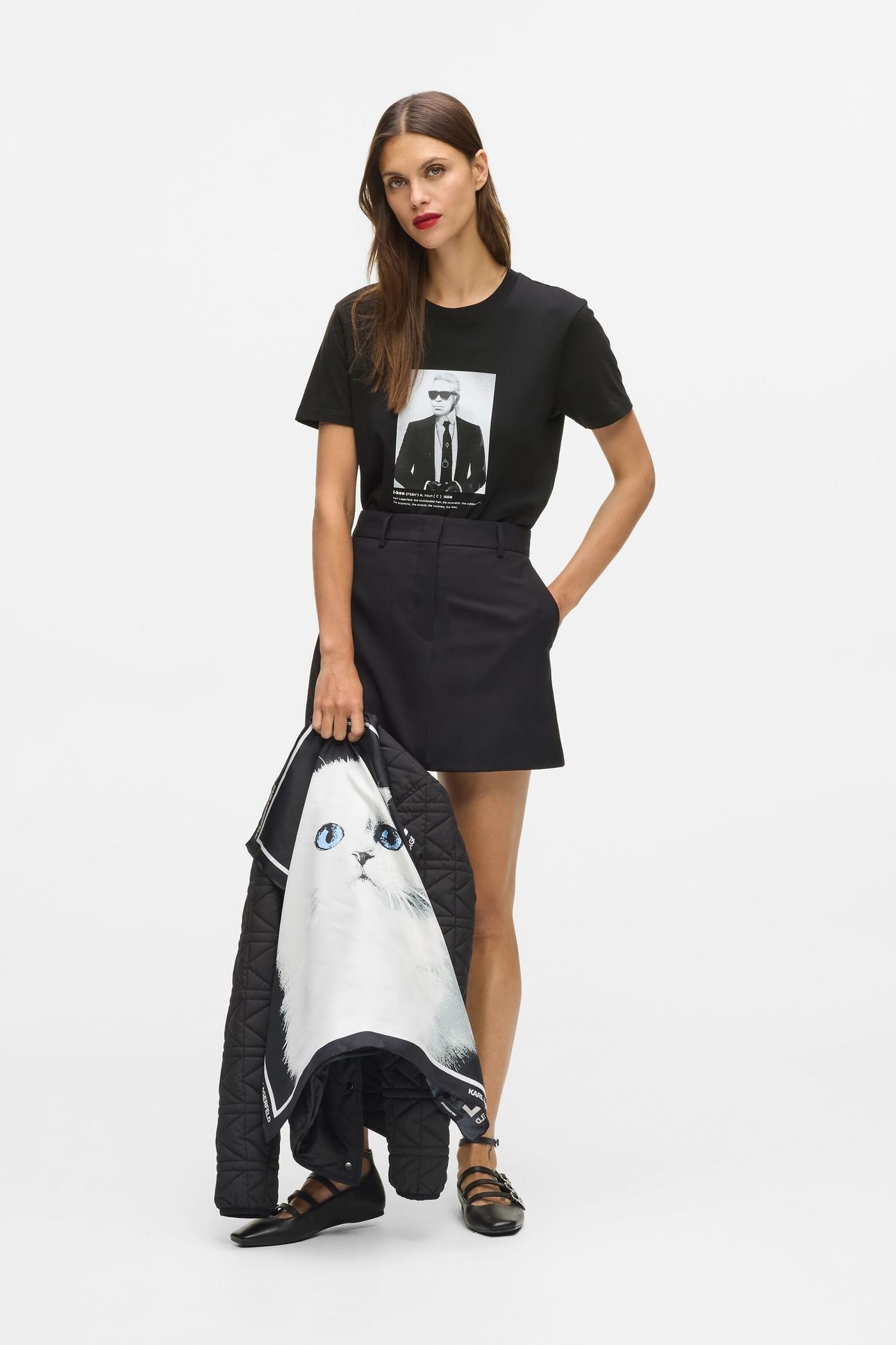 PORTRAIT T-SHIRT BLACK 3