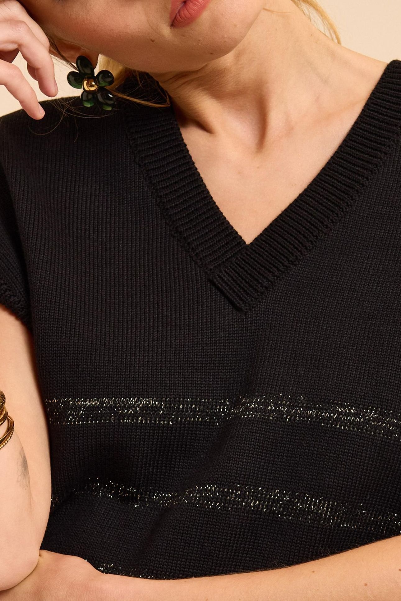 BLACK KNIT SLEEVELESS SWEATER WITH LUREX STRIPES 7