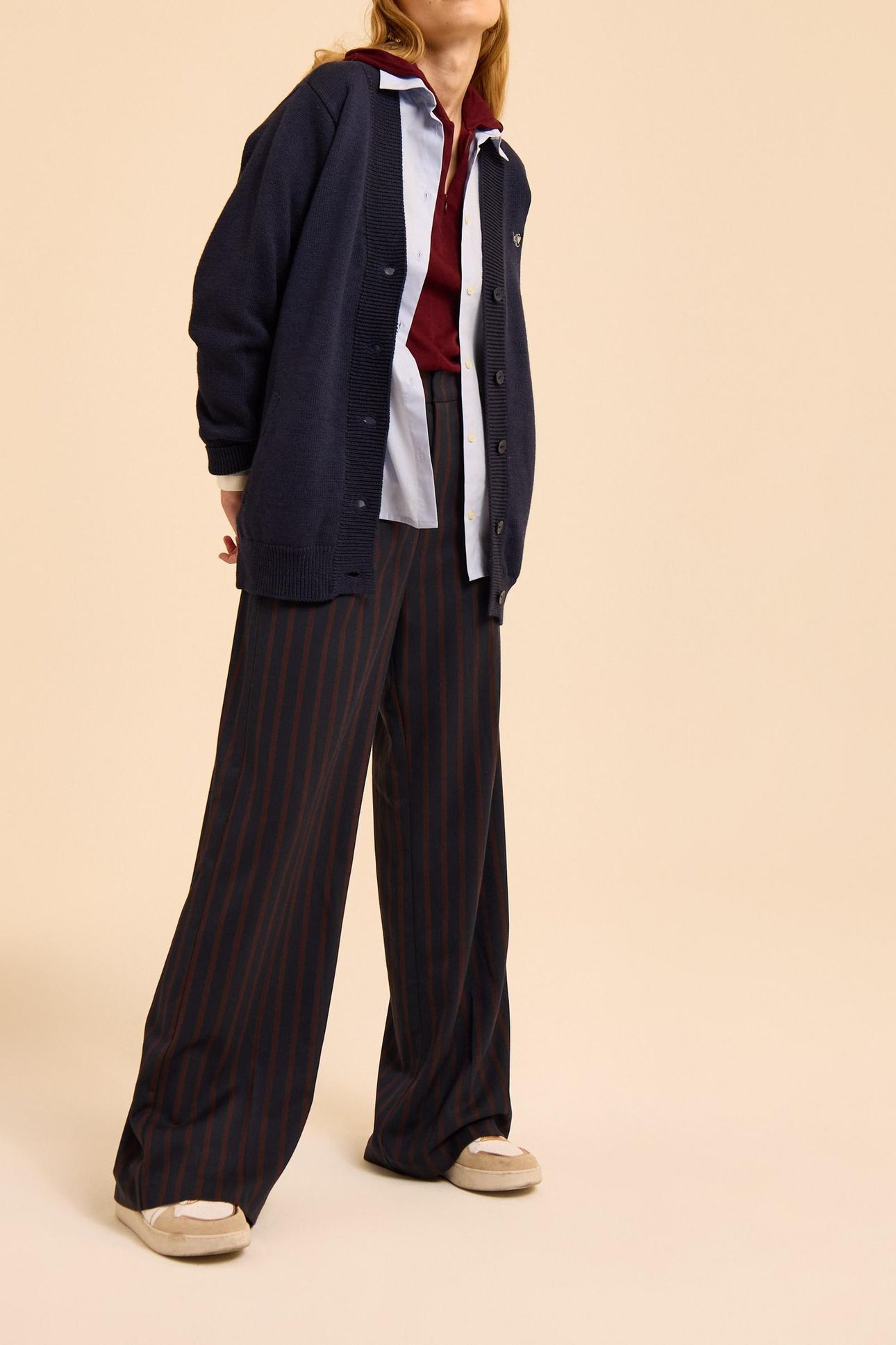 BLUE LONG-SLEEVED SHIRT WITH RIBBED TRIM 4