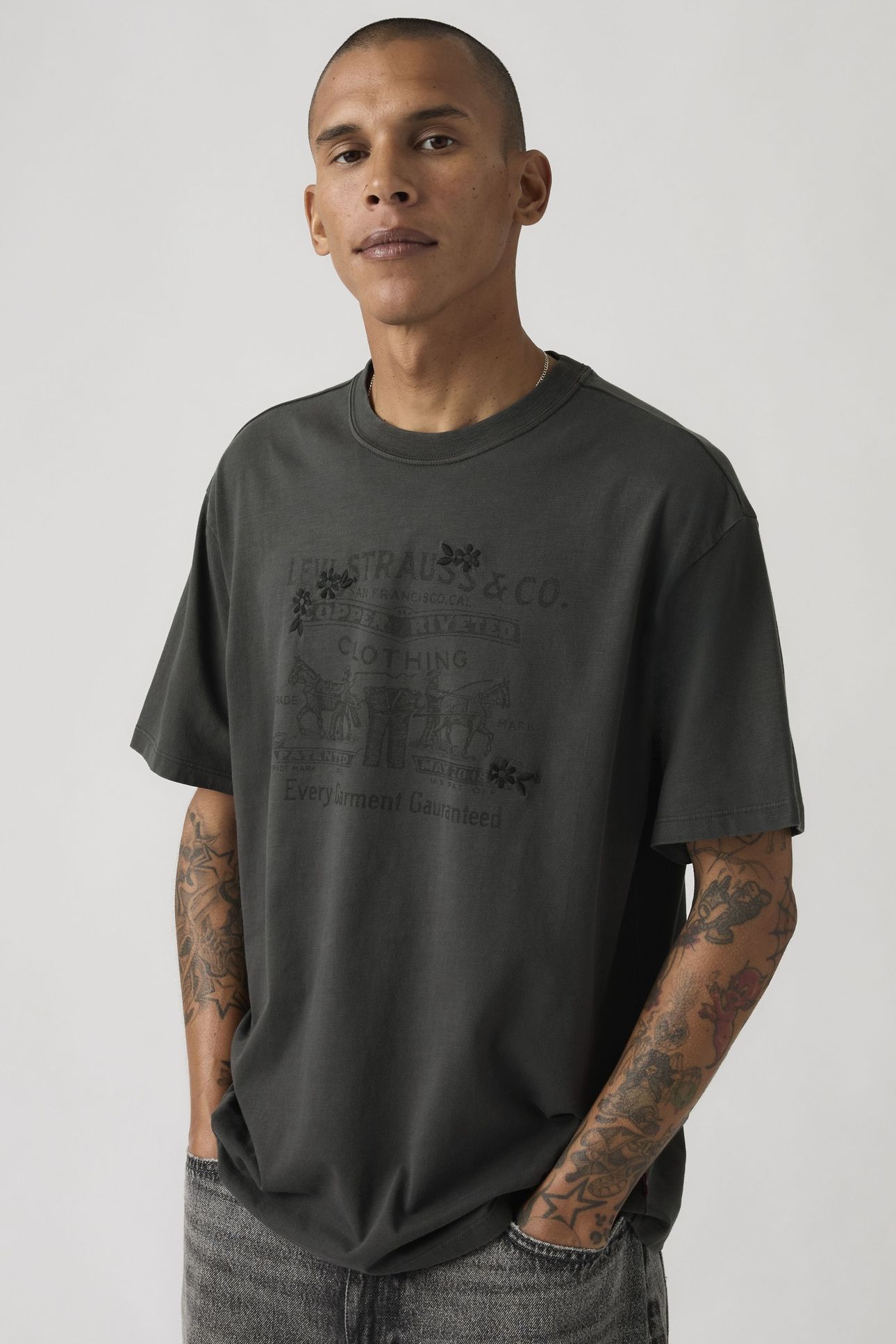 GRAPHIC VINTAGE FIT TEE 1