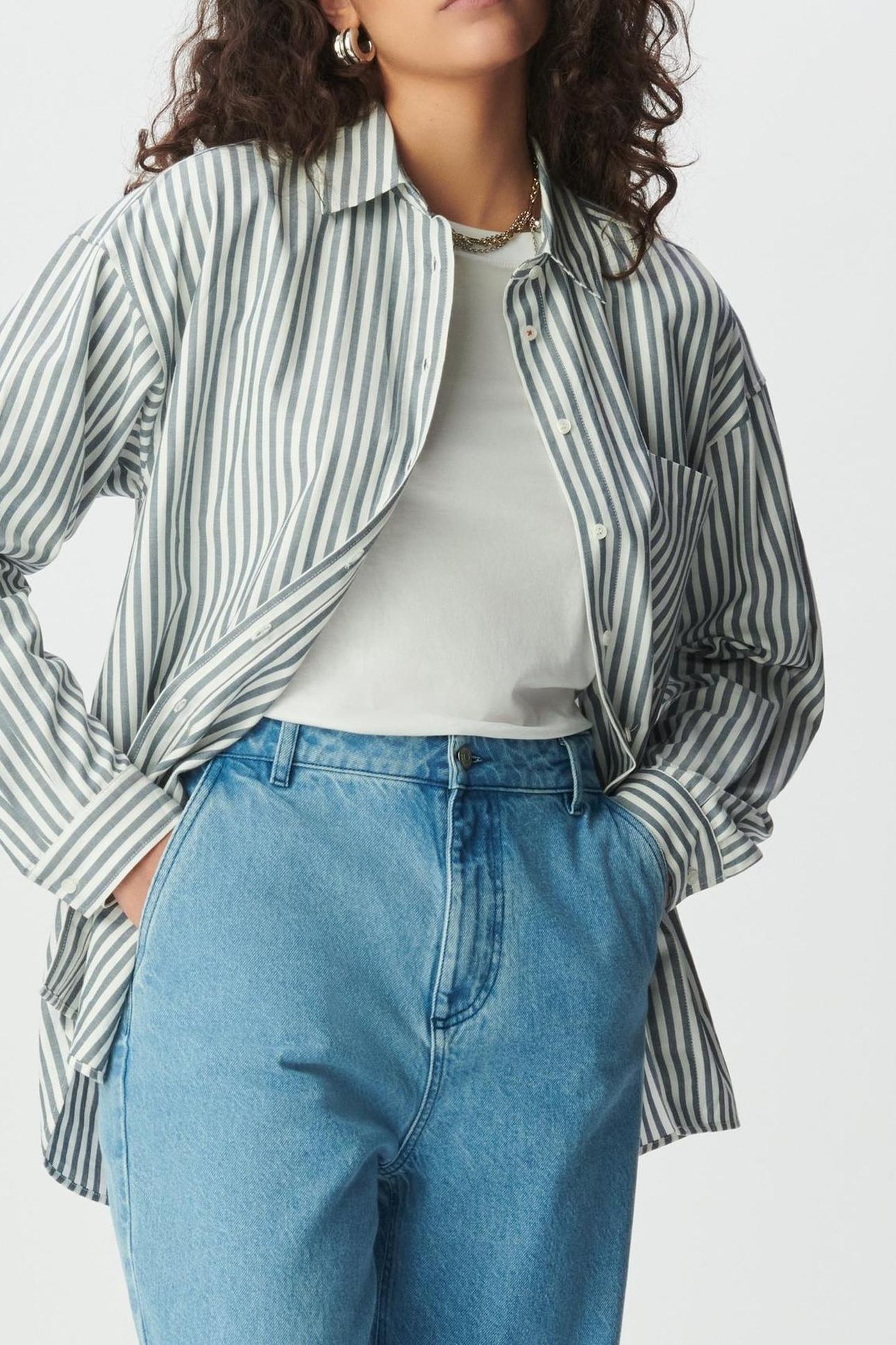 BLUE AND WHITE STRIPED SHIRT 1