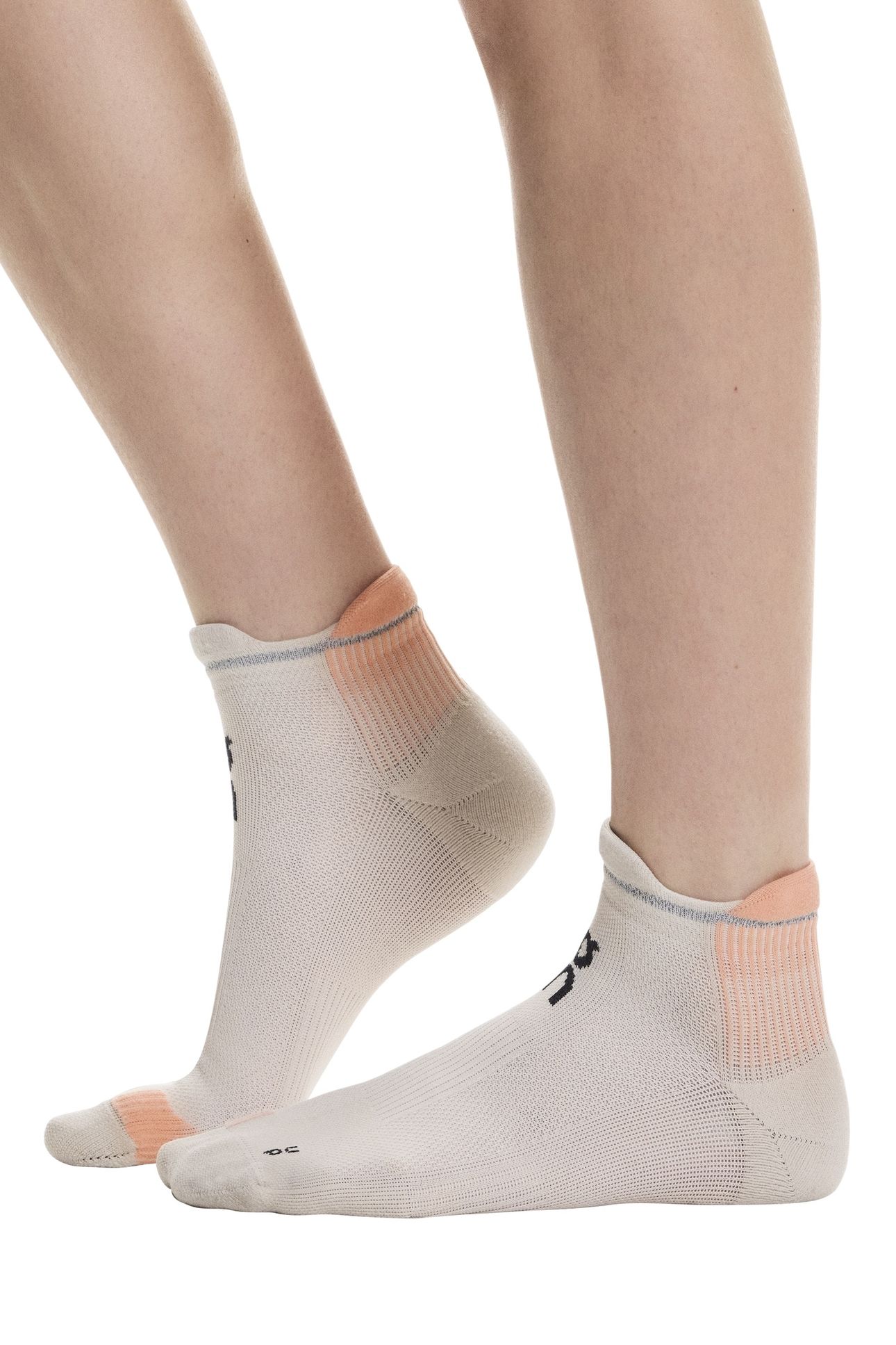 PERFORMANCE RUN SOCK LOW 1 UNISEX PEARL | SUNSTONE 2