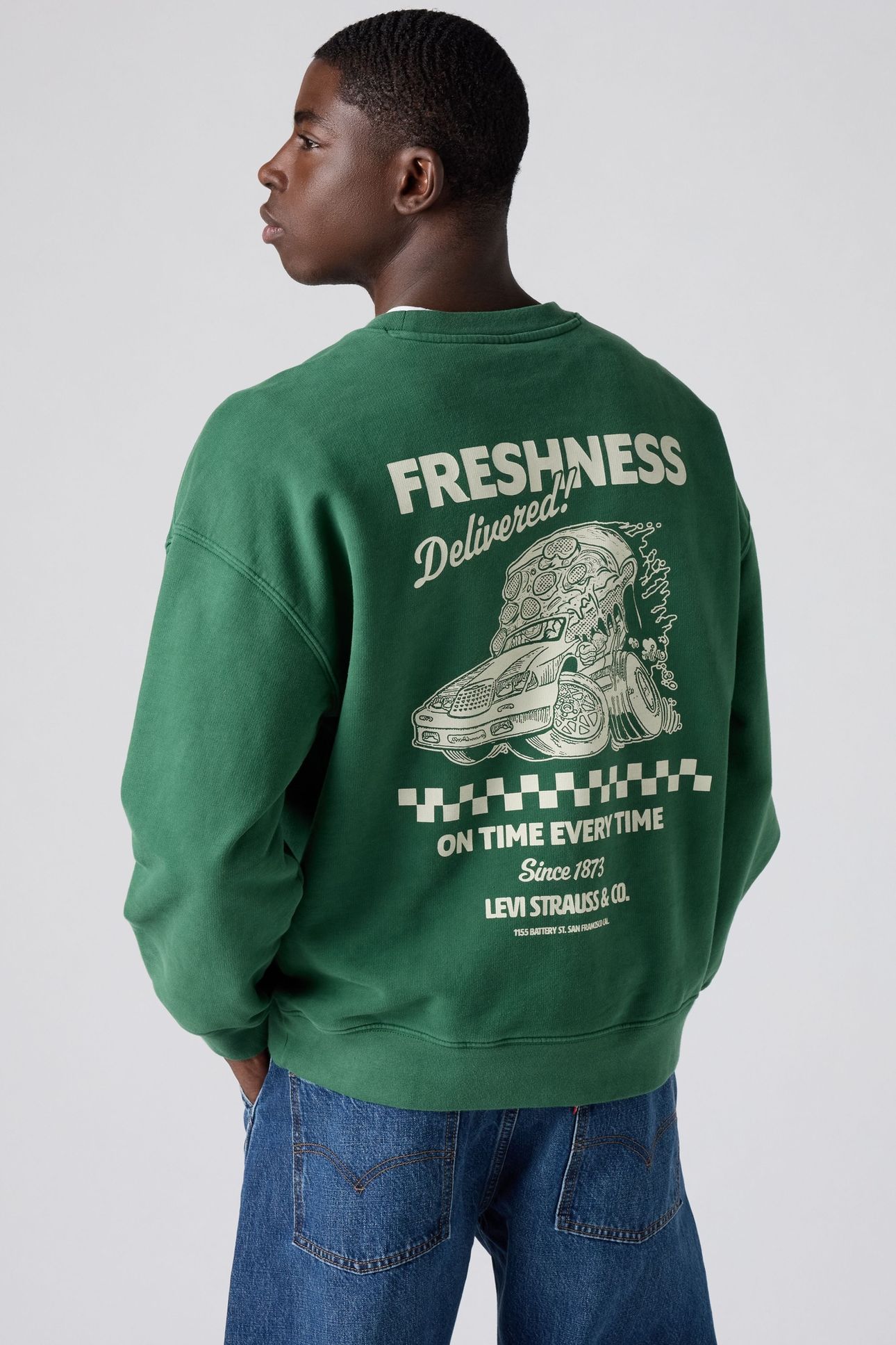 BOXY GRAPHIC CREWNECK SWEATSHIRT 2