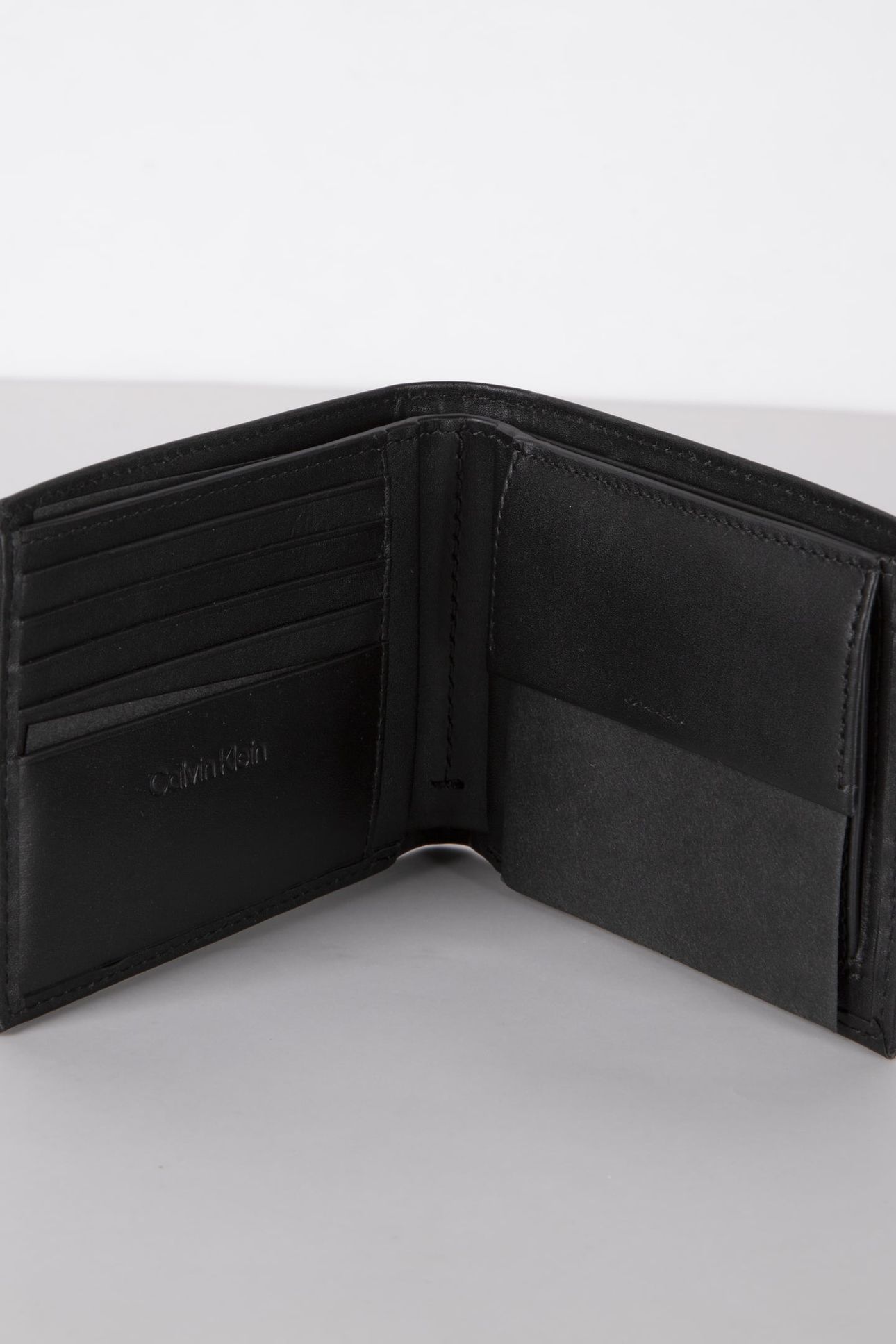 SMOOTH 5 CC WALLET BLACK 3