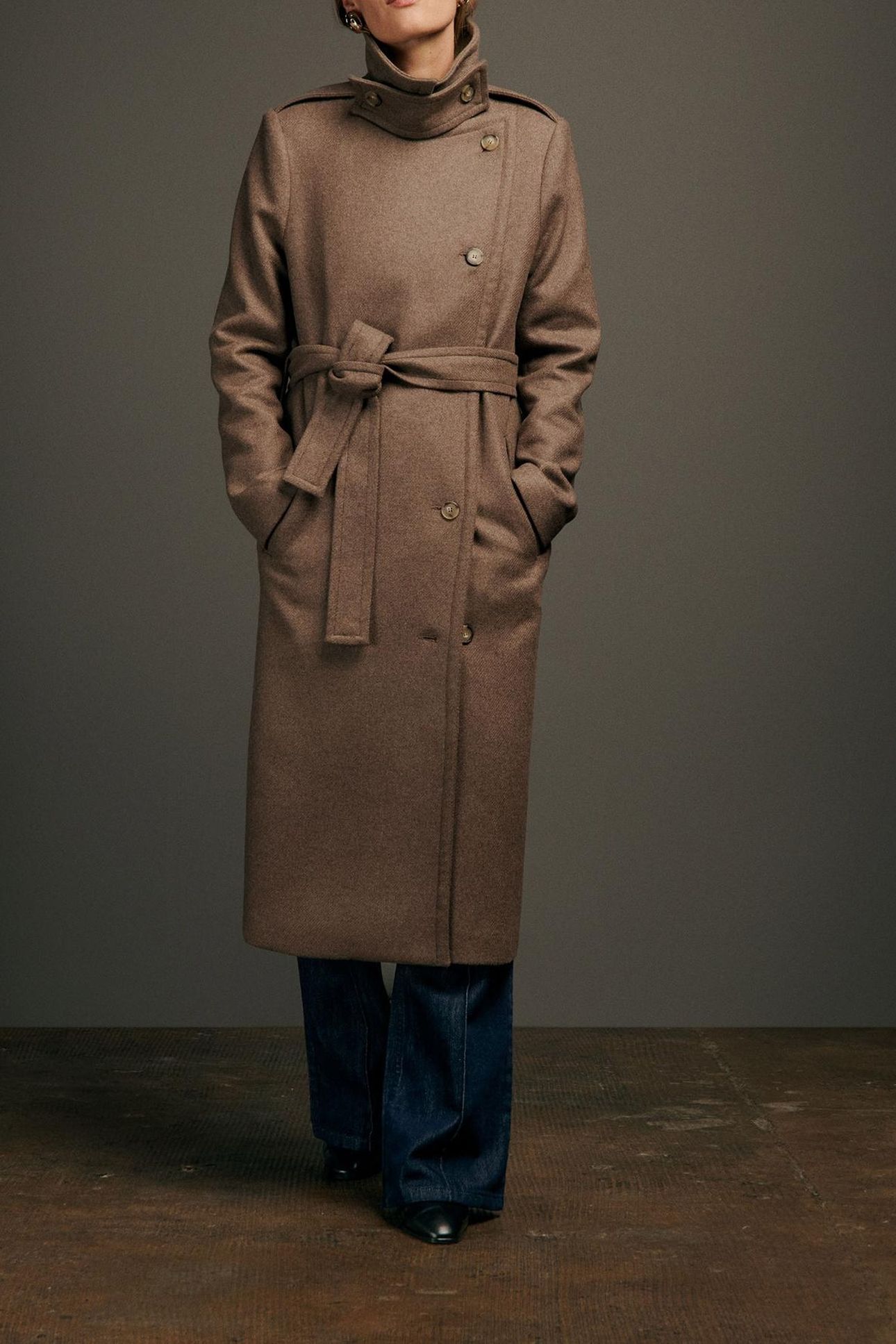 BEIGE WOOLCLOTH BELTED PEA-STYLE LONG COAT 9