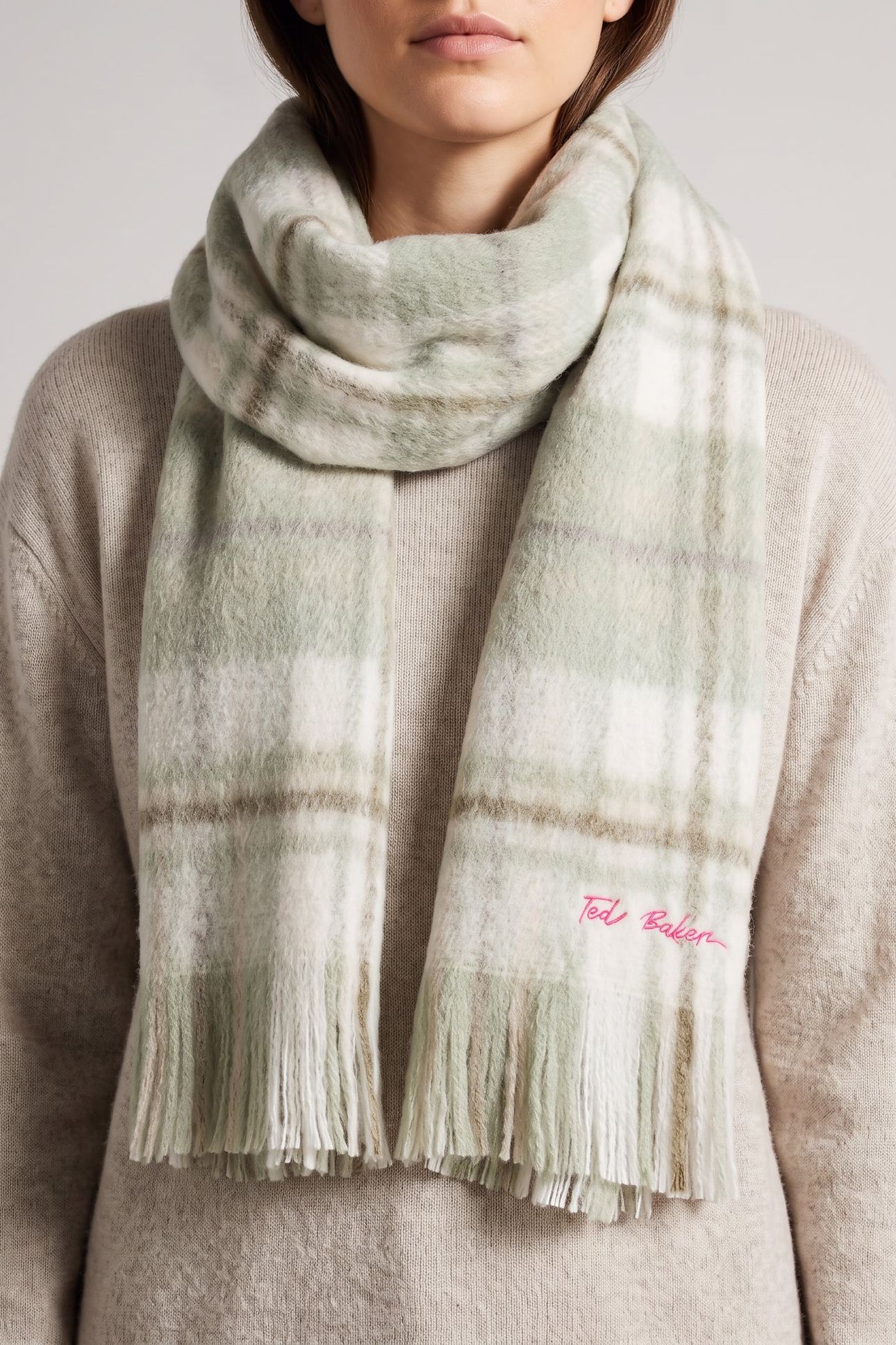 CHELLIS CHECKED WOVEN SCARF GREEN 1