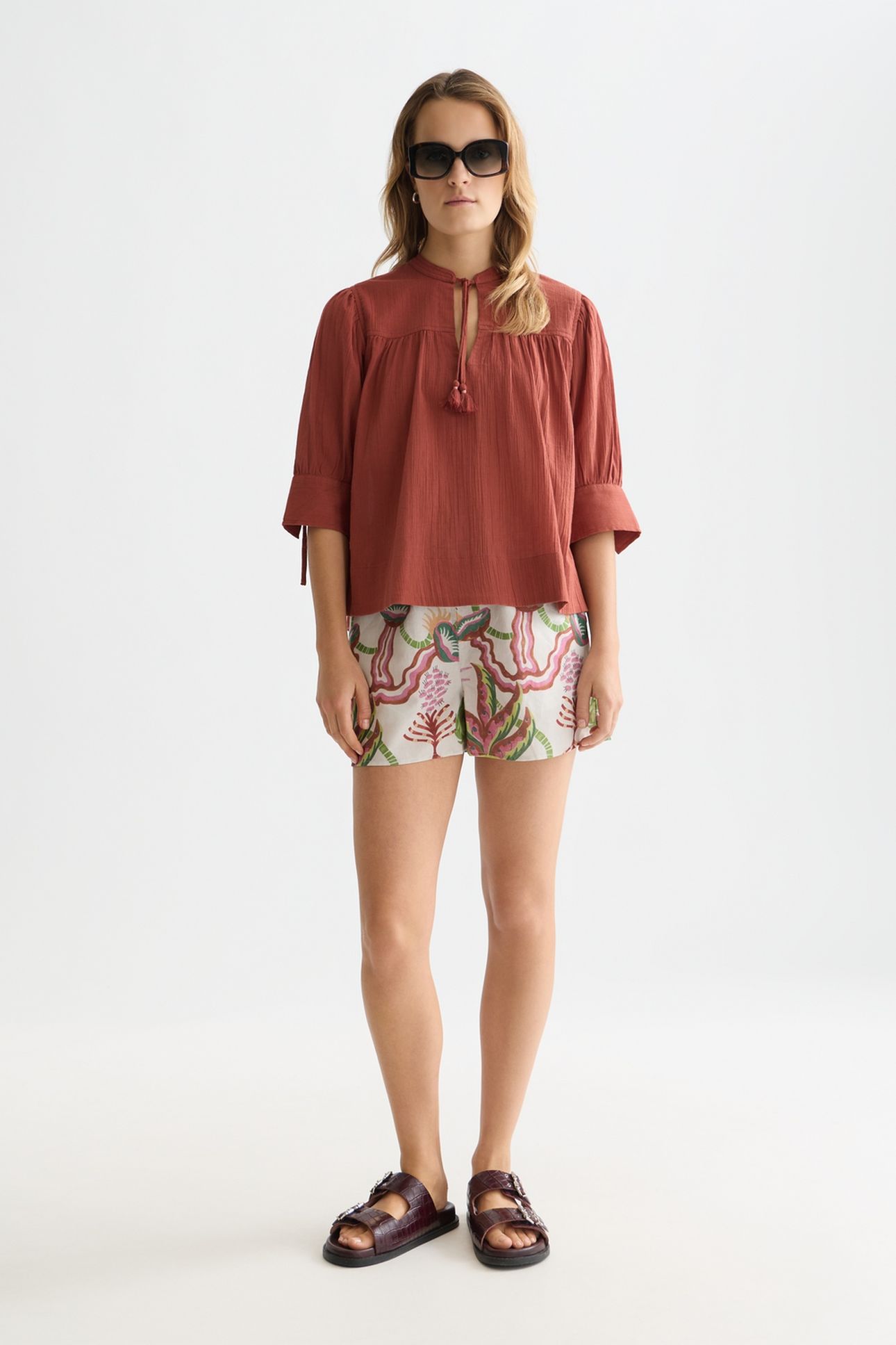 RELAXED BLOUSE WITH GATHERS BURNT HENNA 3