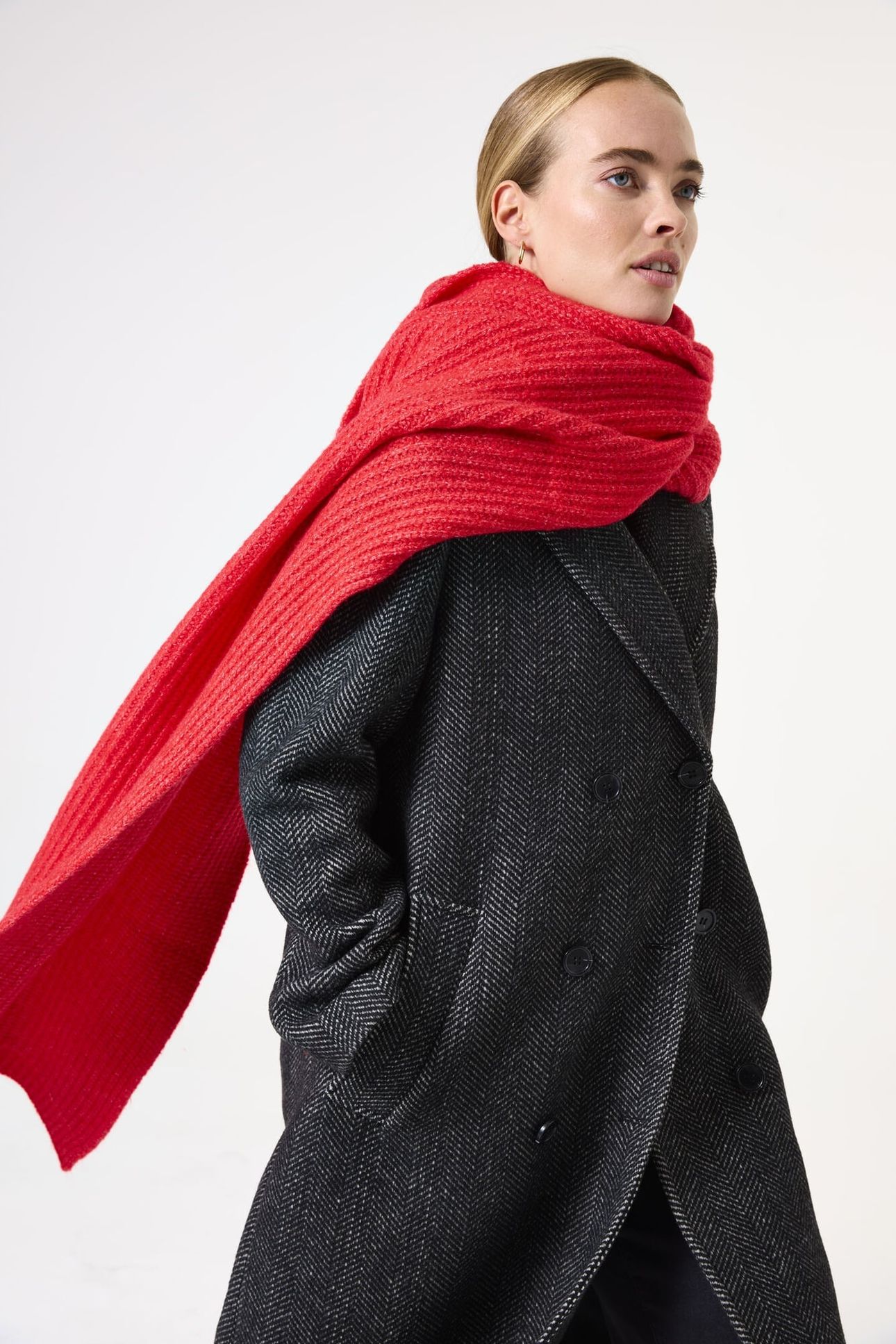 LADIES SCARF CHILI RED 2