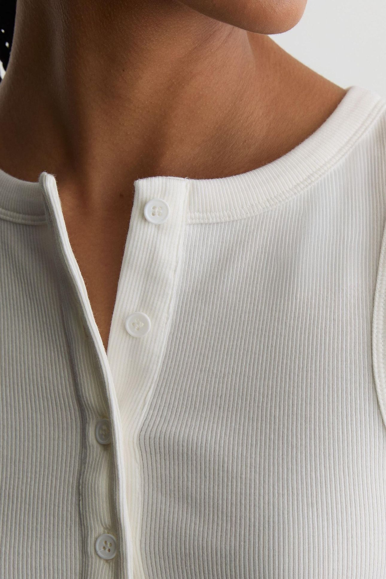RIB VEST WHITE 5