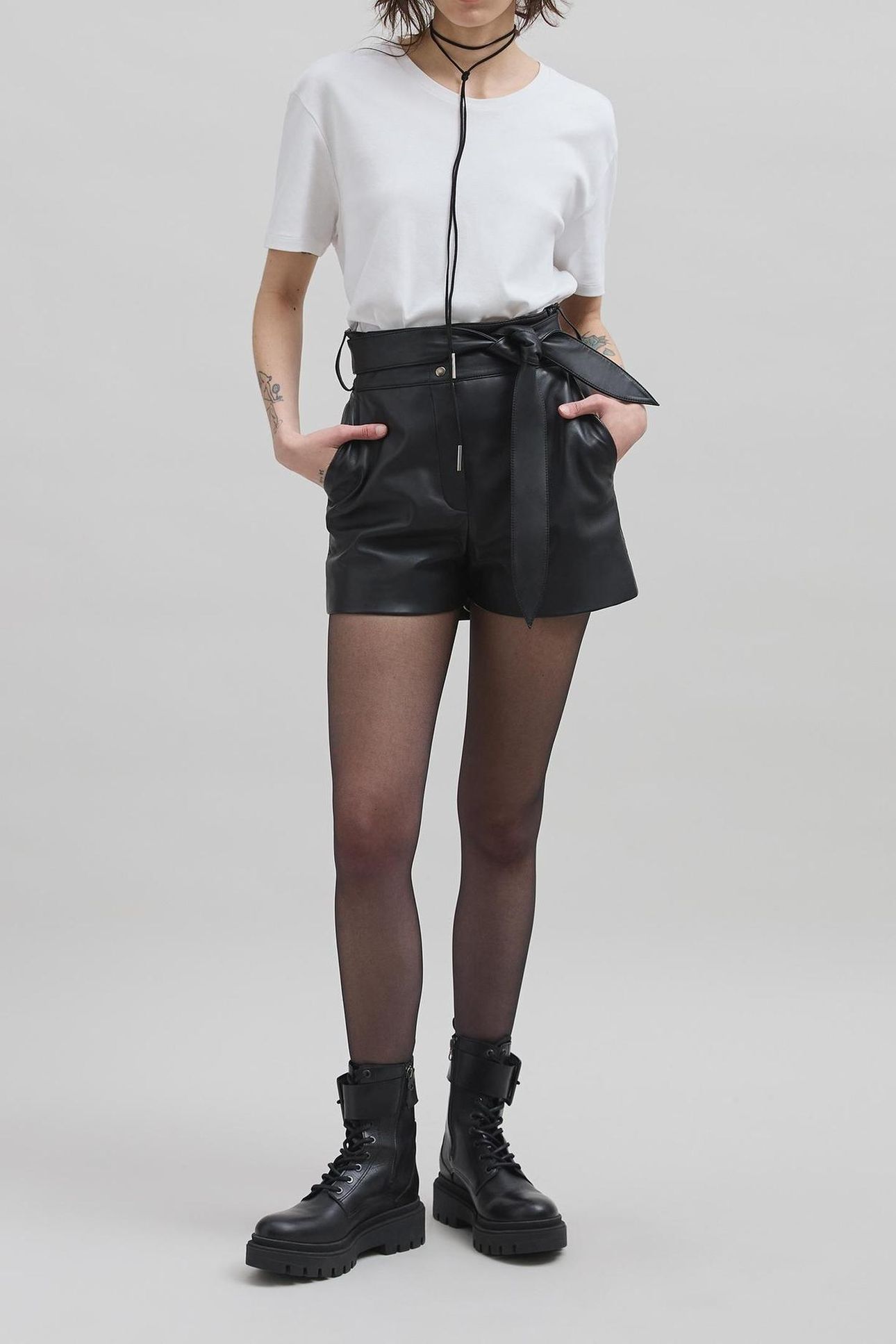BLACK LEATHER SHORTS 2