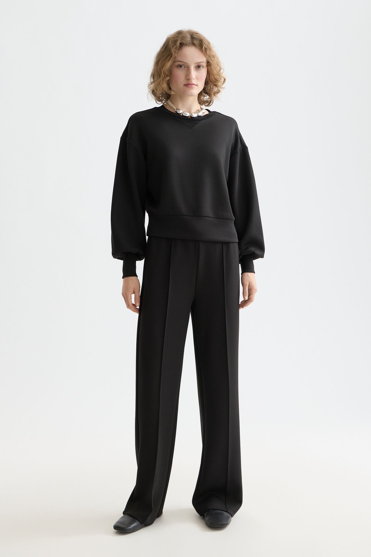 CORE MODAL SWEATSHIRT BLACK 3