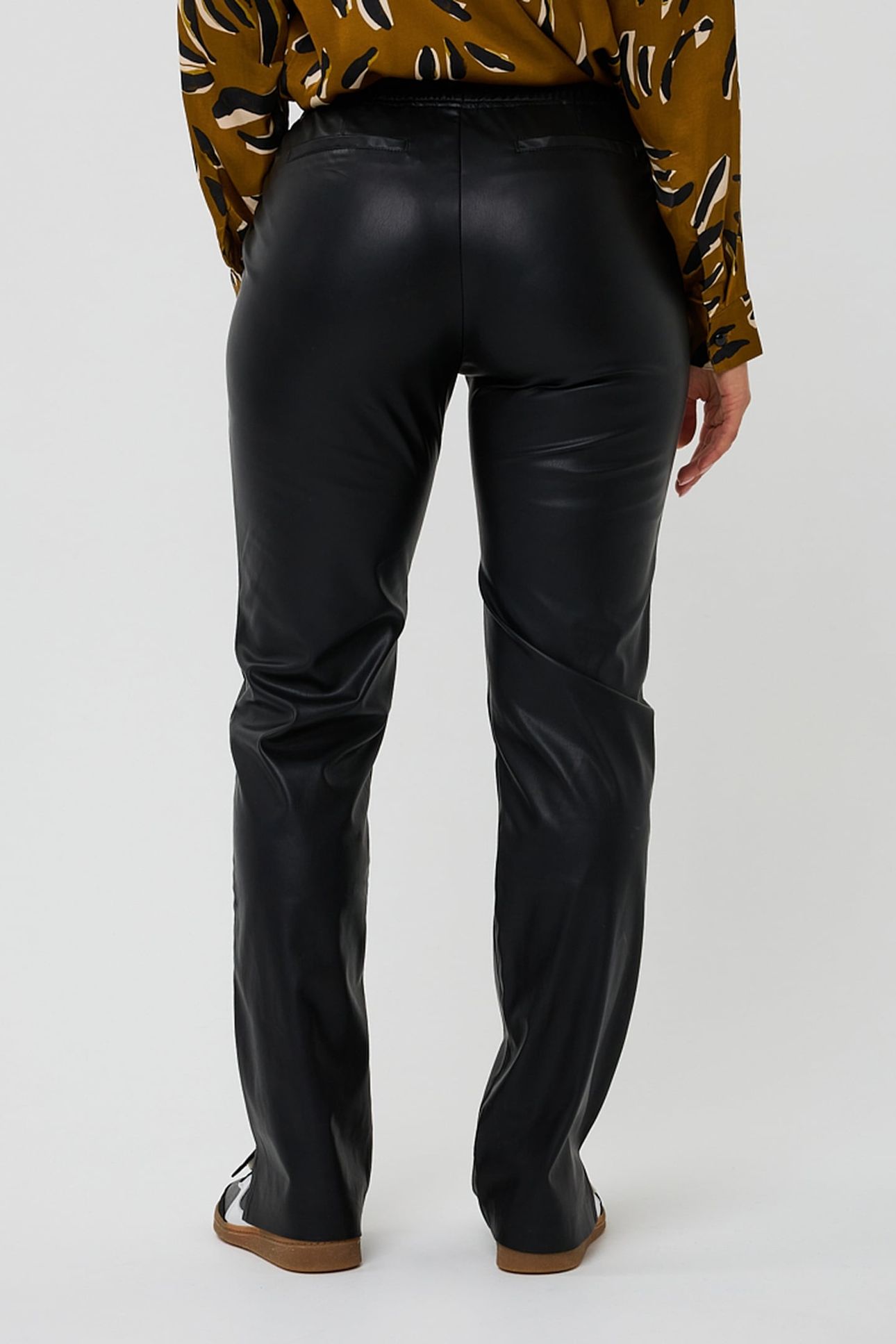 TROUSERS JOGGER VEGAN LEATHER BLACK 3