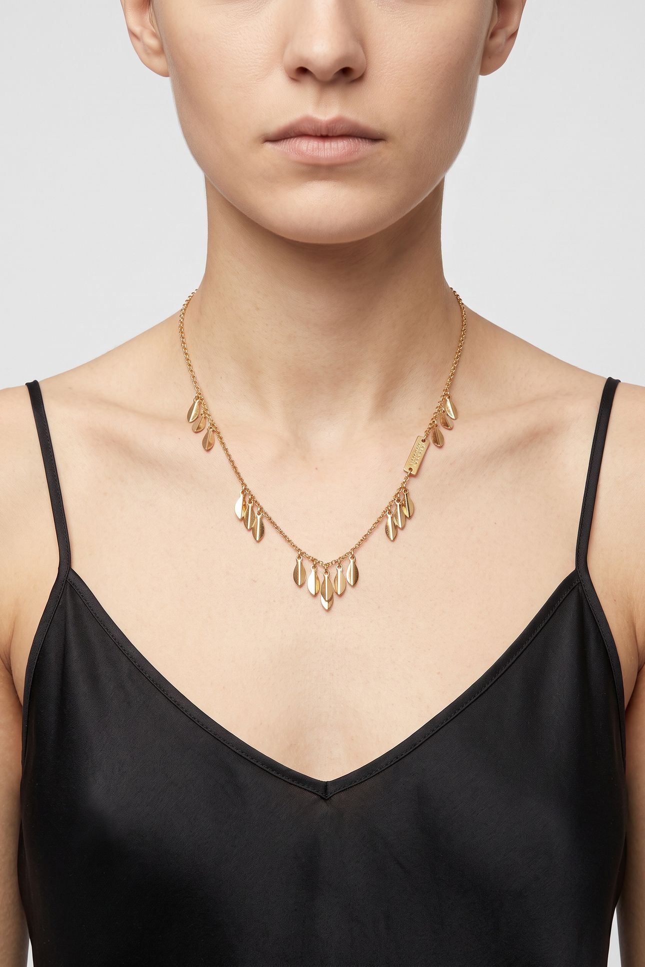 NECKLACE BIJOUX DORE 1