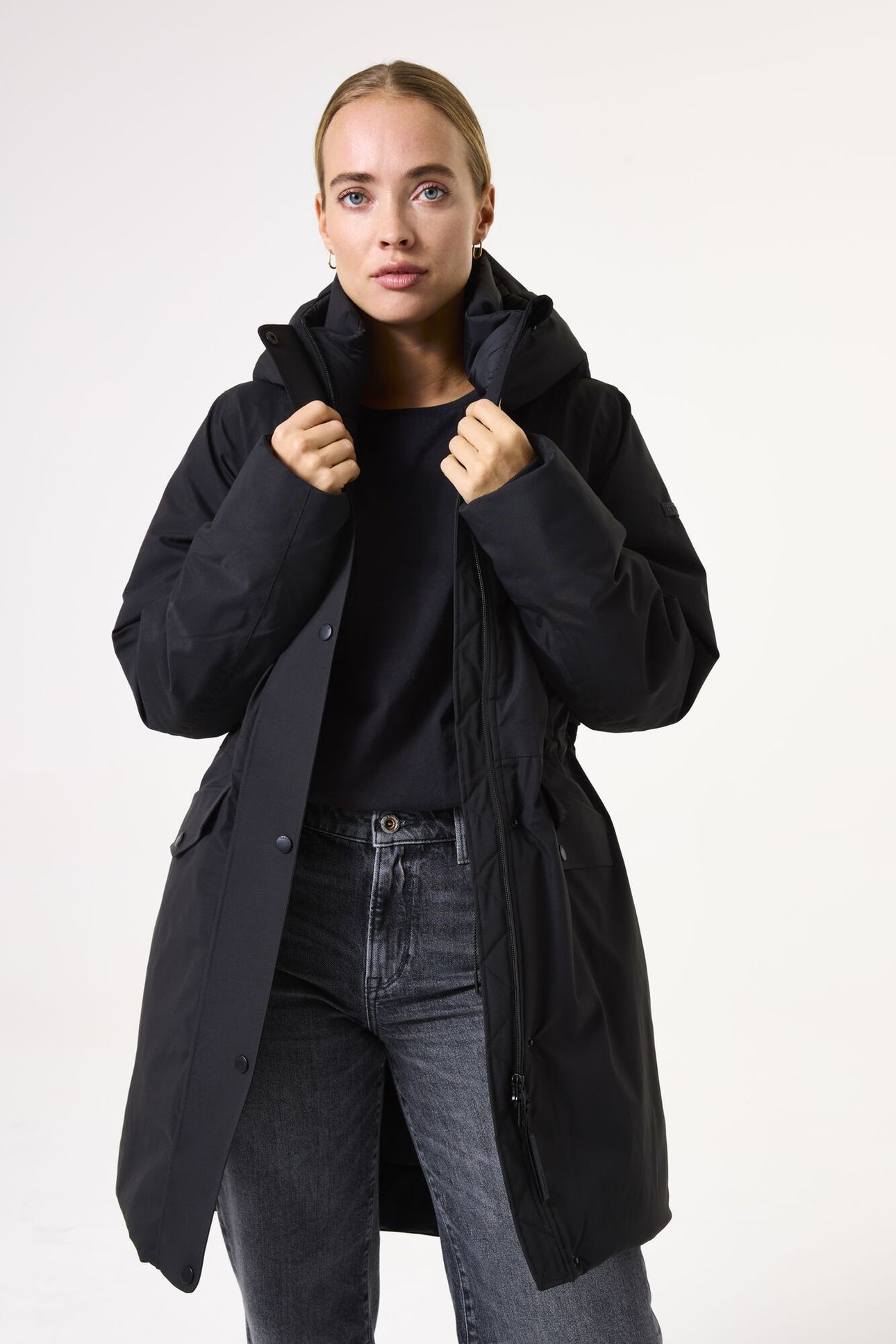 LADIES OUTDOOR JACKET BLACK 1