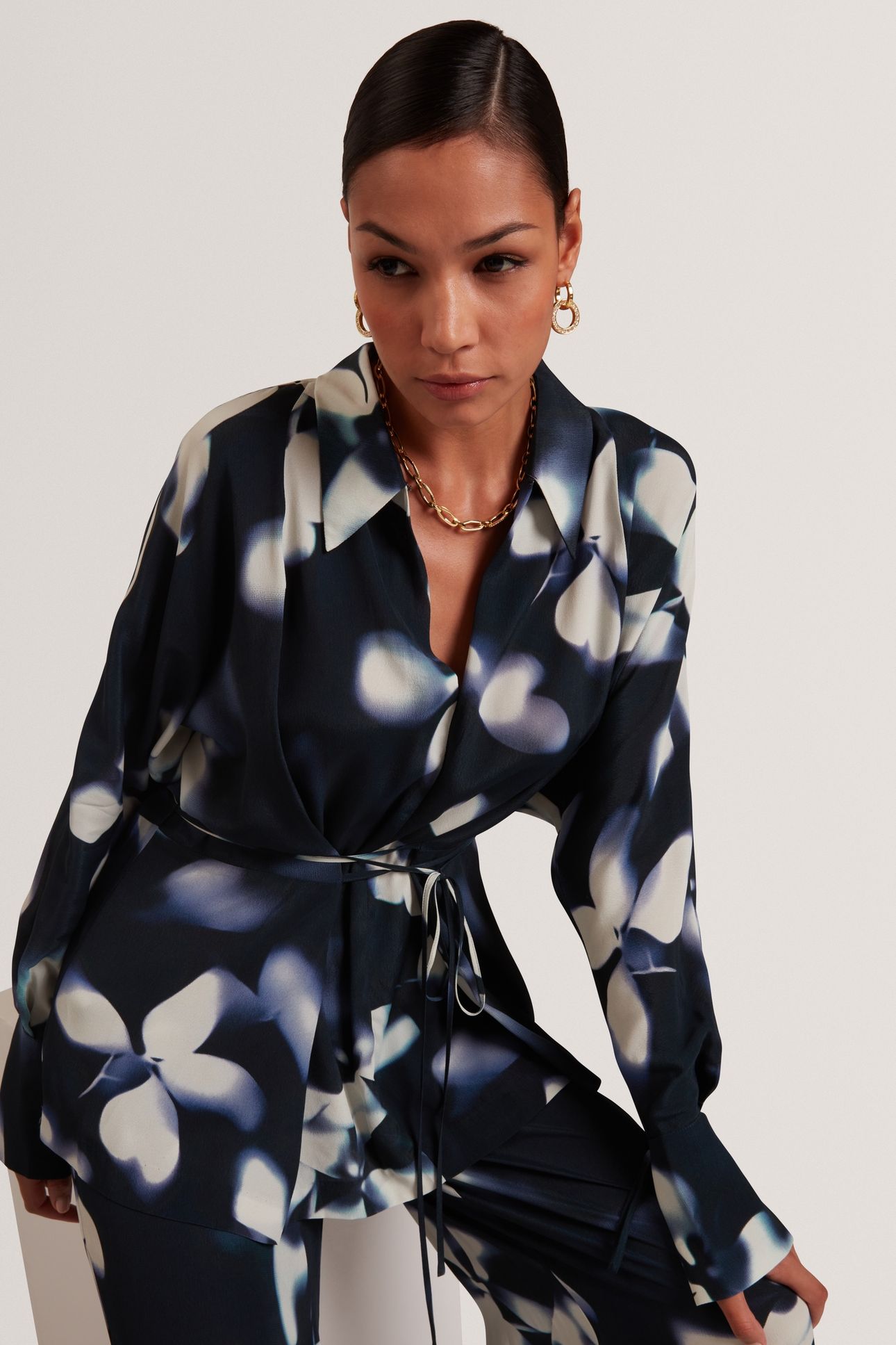 PRINTED TIE DETAIL LONG SLEEVE SHIRT NAVY 2