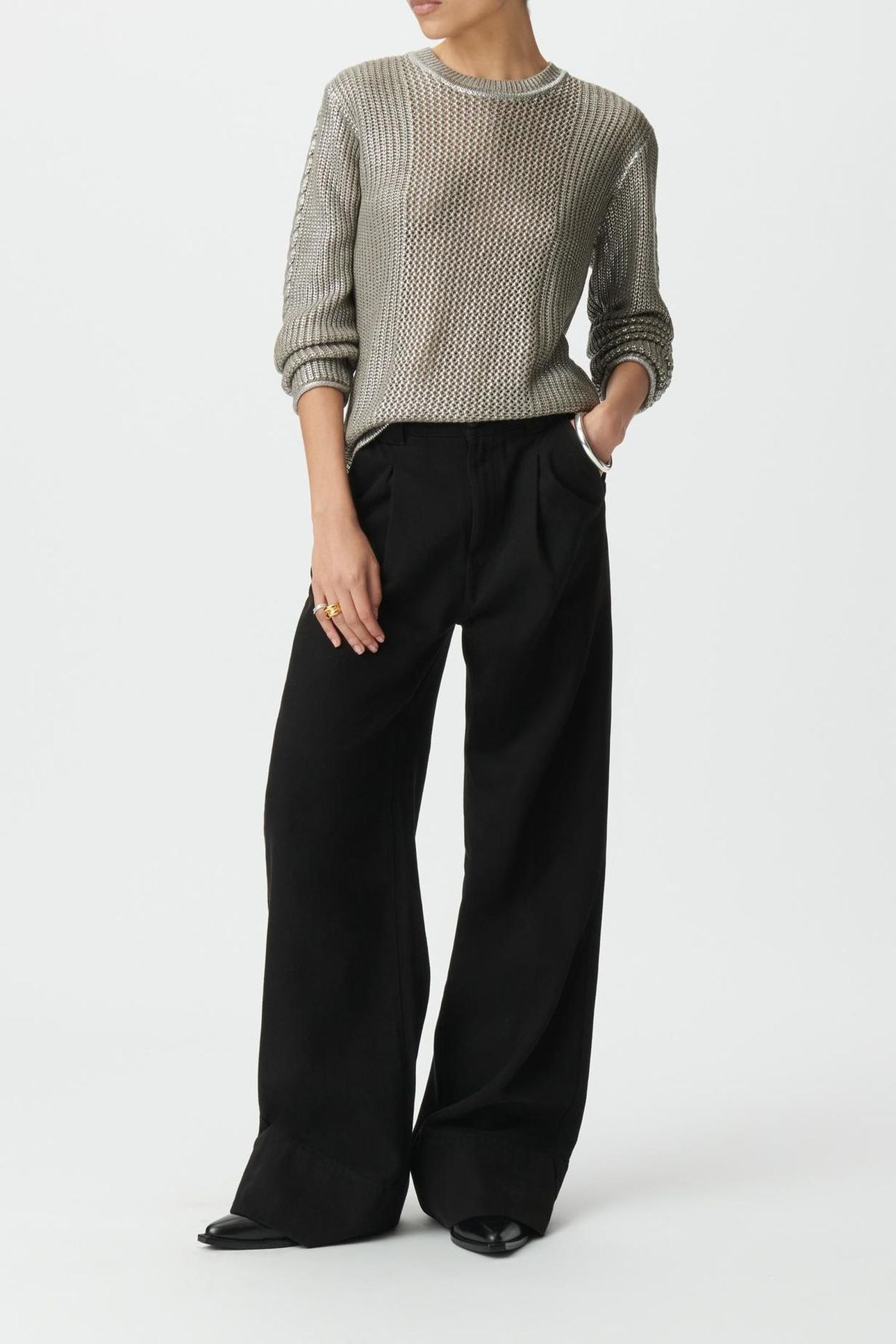 BEIGE SILVER-COATED DECORATIVE KNIT SWEATER 3