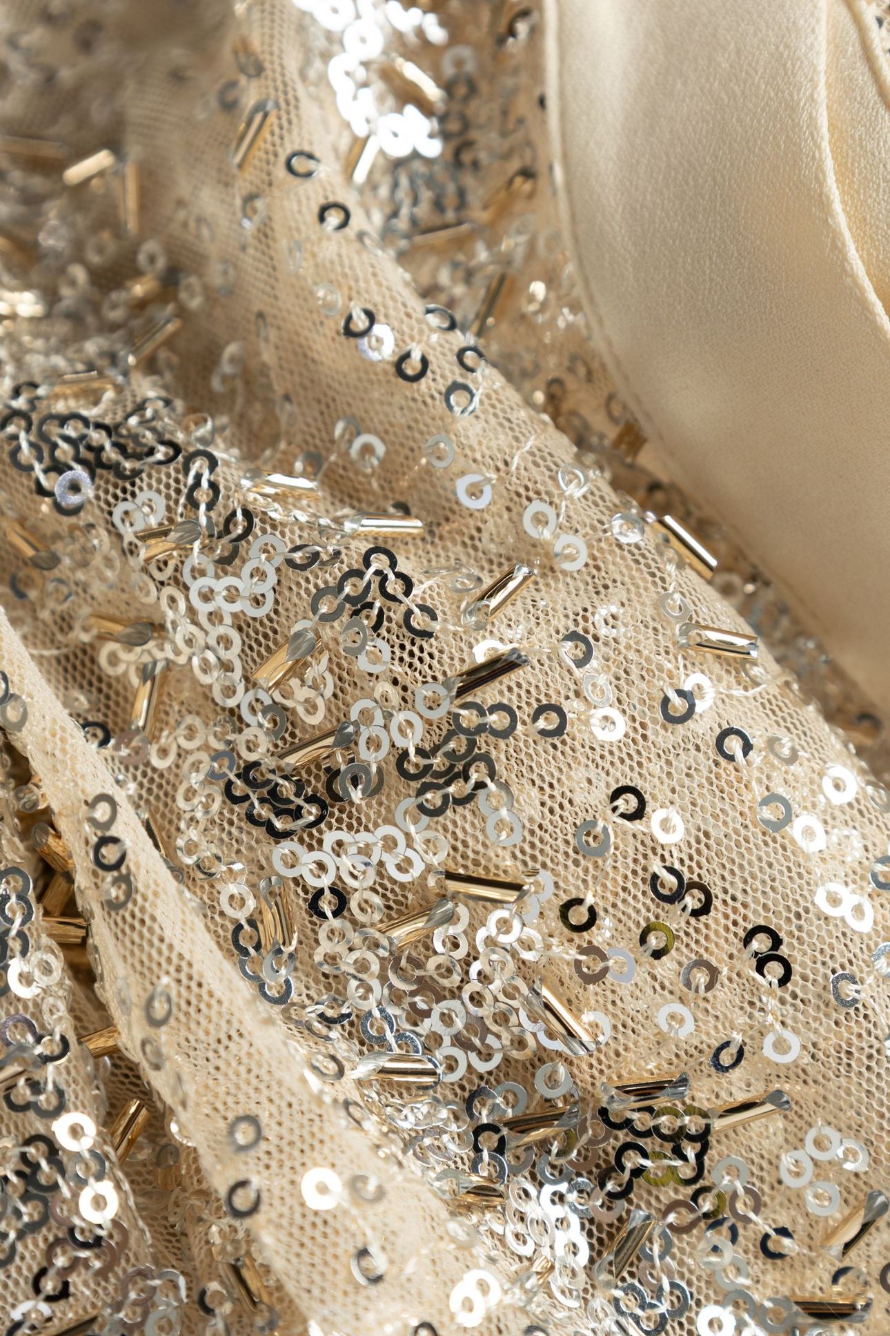 GOLD BEAD AND SEQUIN-EMBROIDERED SHIRT 7