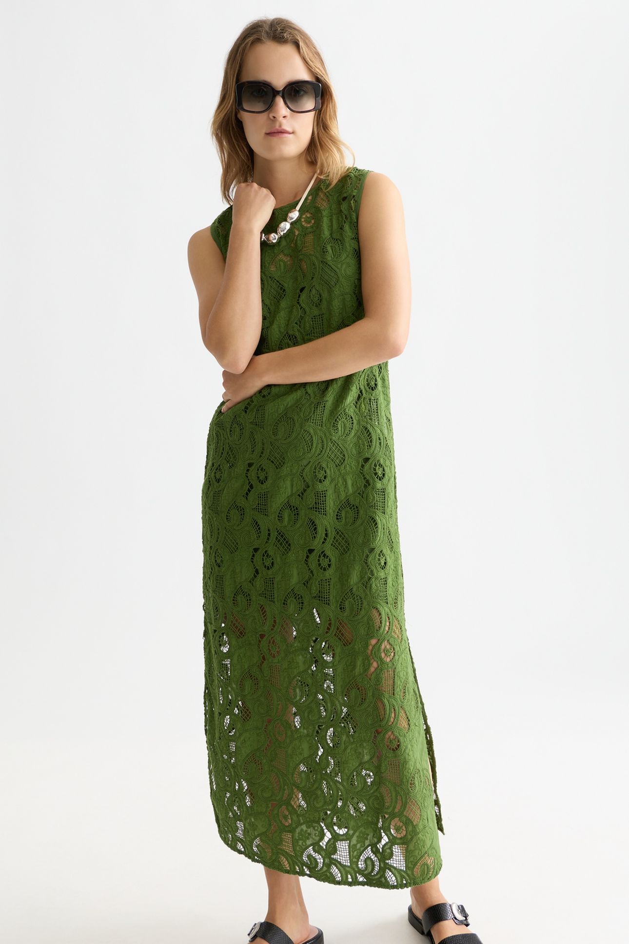 FLAME EMBROIDERY MIDI DRESS GARDEN GREEN 3