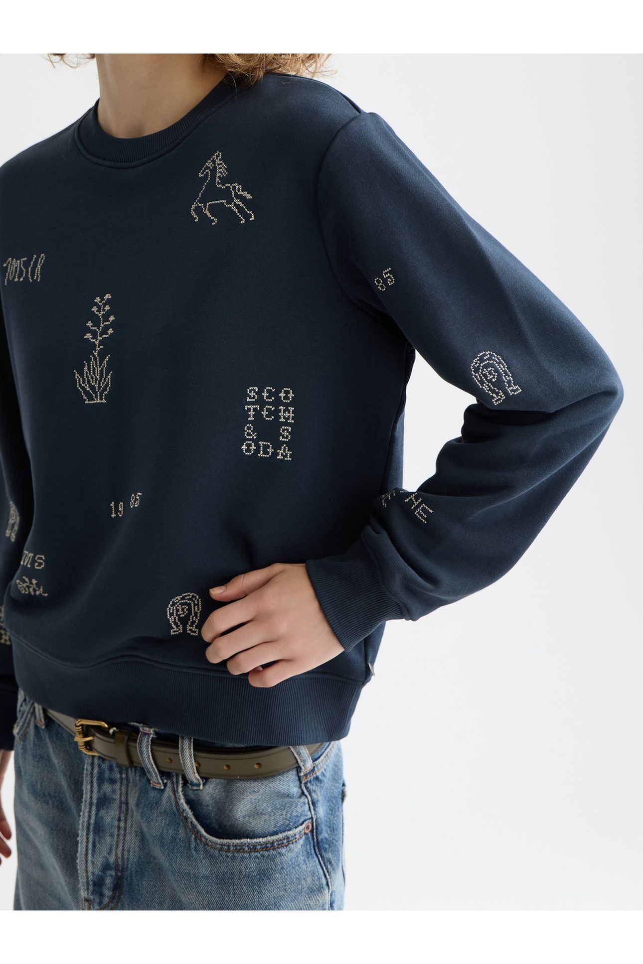 EMBROIDERED REGULAR FIT SWEATSHIRT CARBON 6