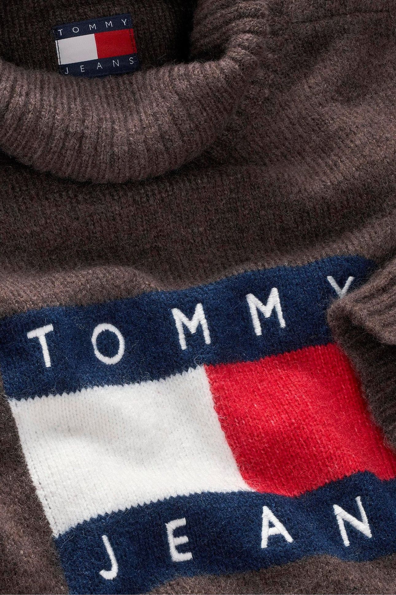 TJW TURTLENECK FLAG BLACK WALNUT 3
